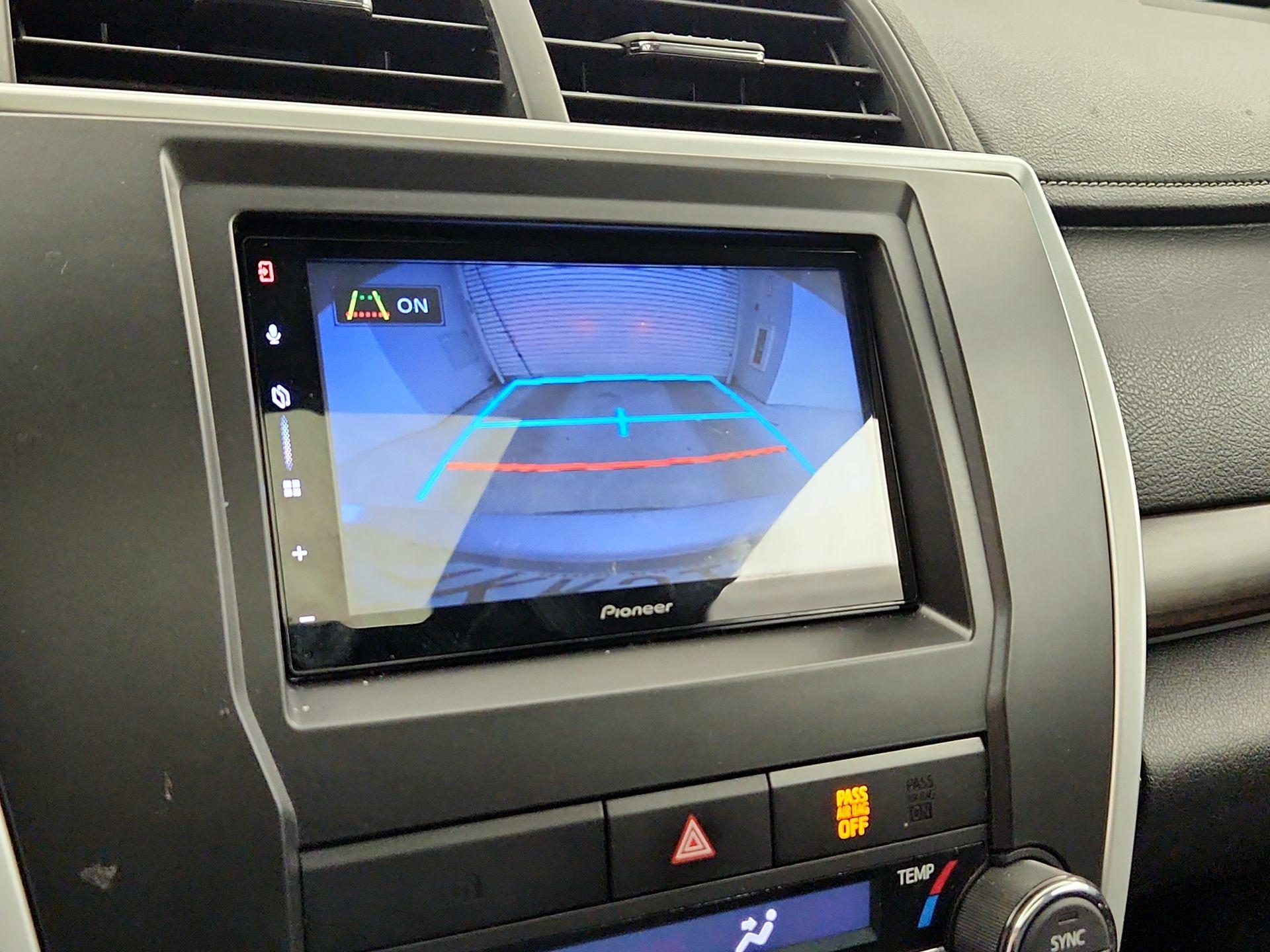 Thumbnail: 2015 Toyota Camry - 14