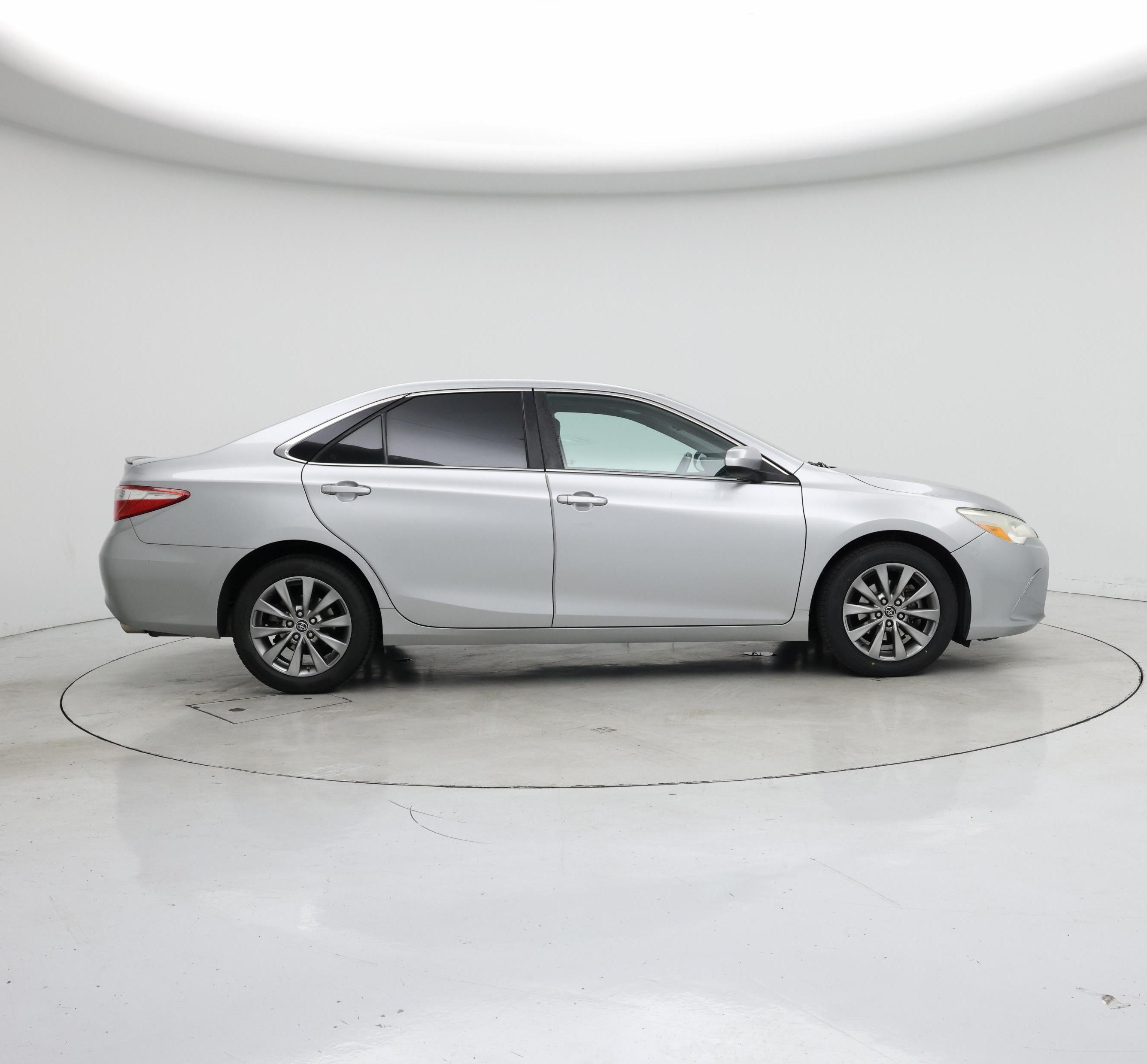 Thumbnail: 2015 Toyota Camry - 7