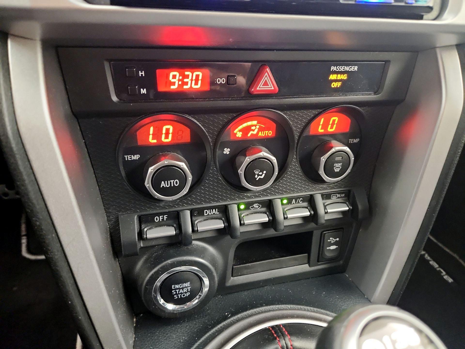 Thumbnail: 2014 Subaru BRZ - 15