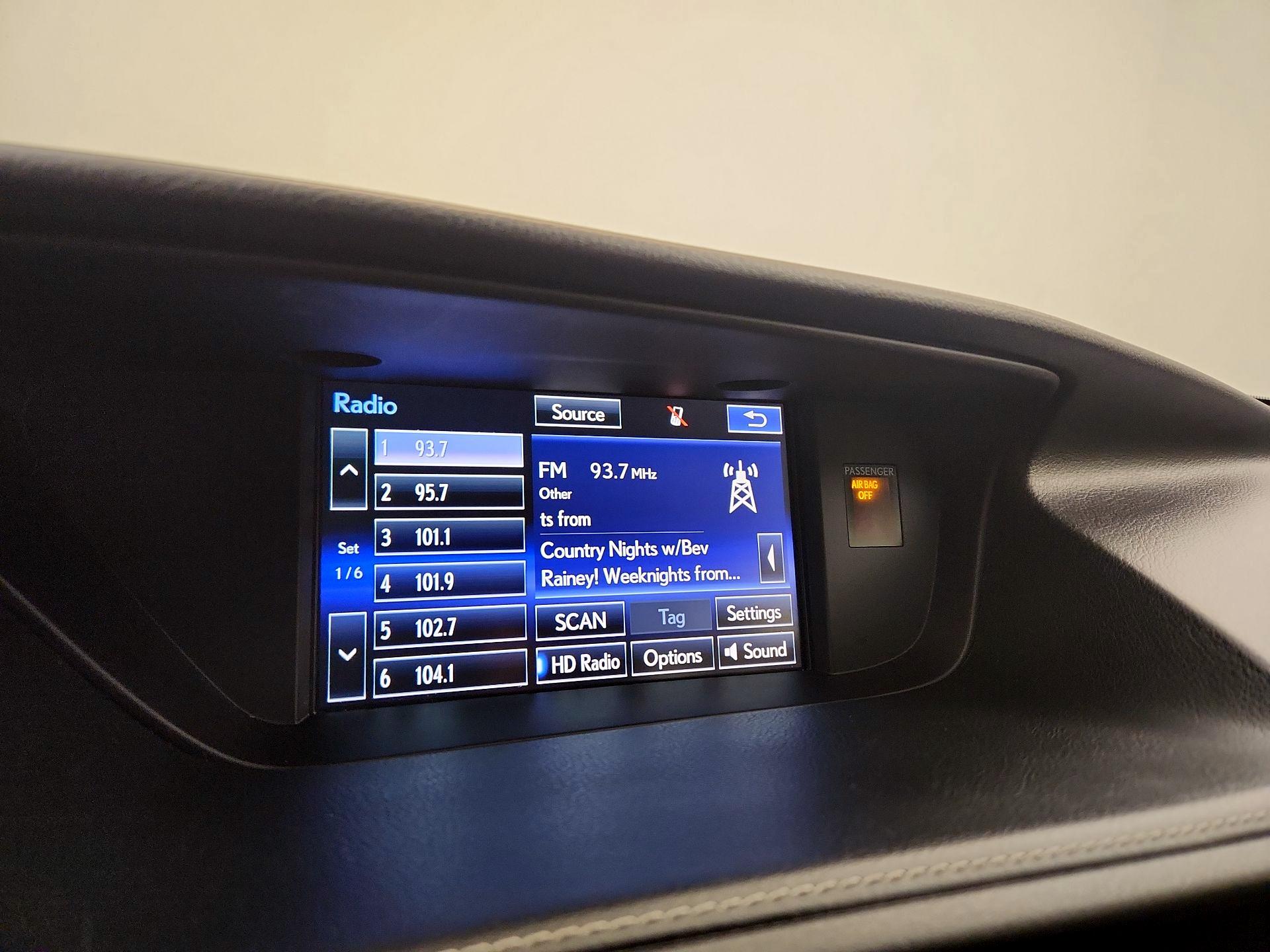 Thumbnail: 2015 Lexus ES - 15