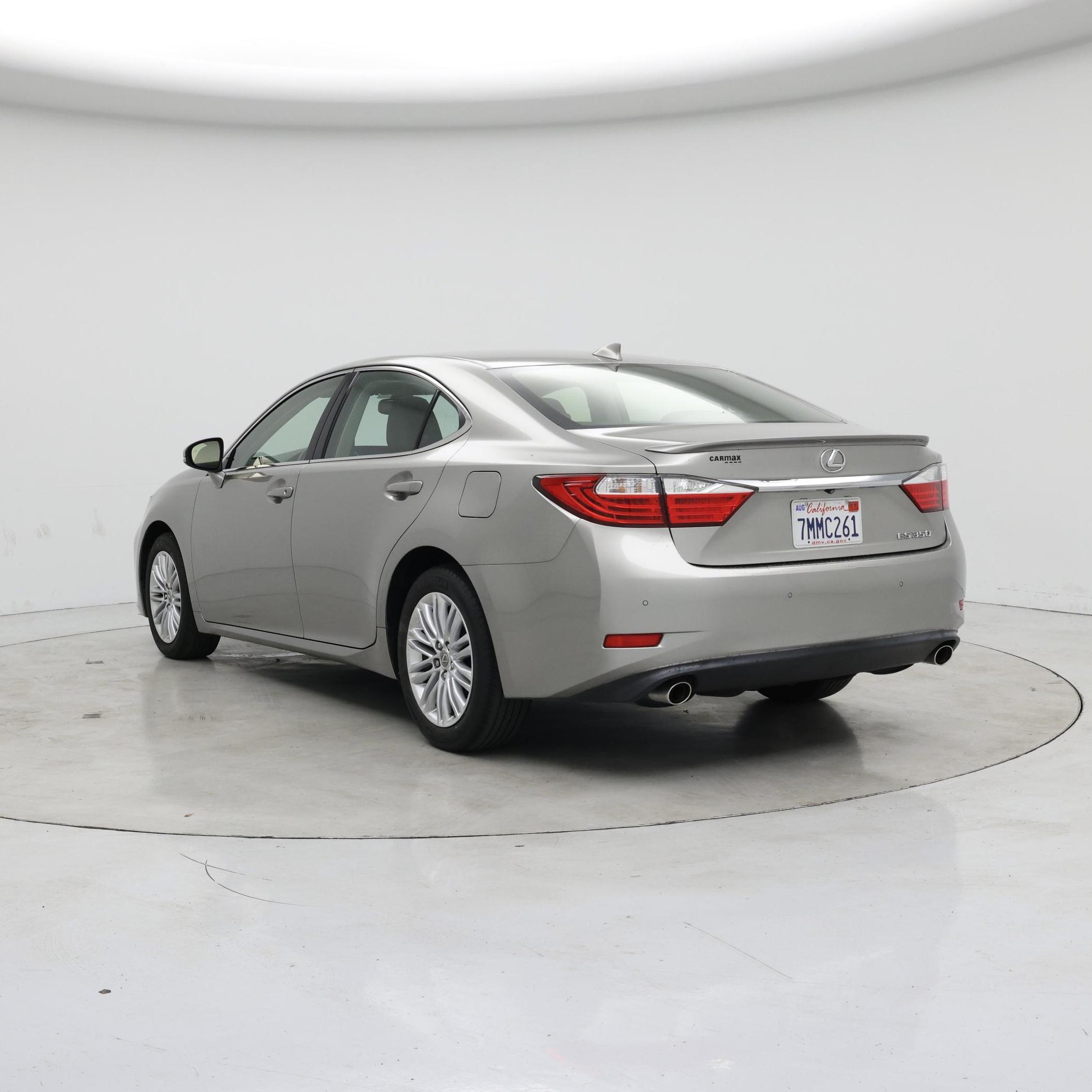 Thumbnail: 2015 Lexus ES - 2