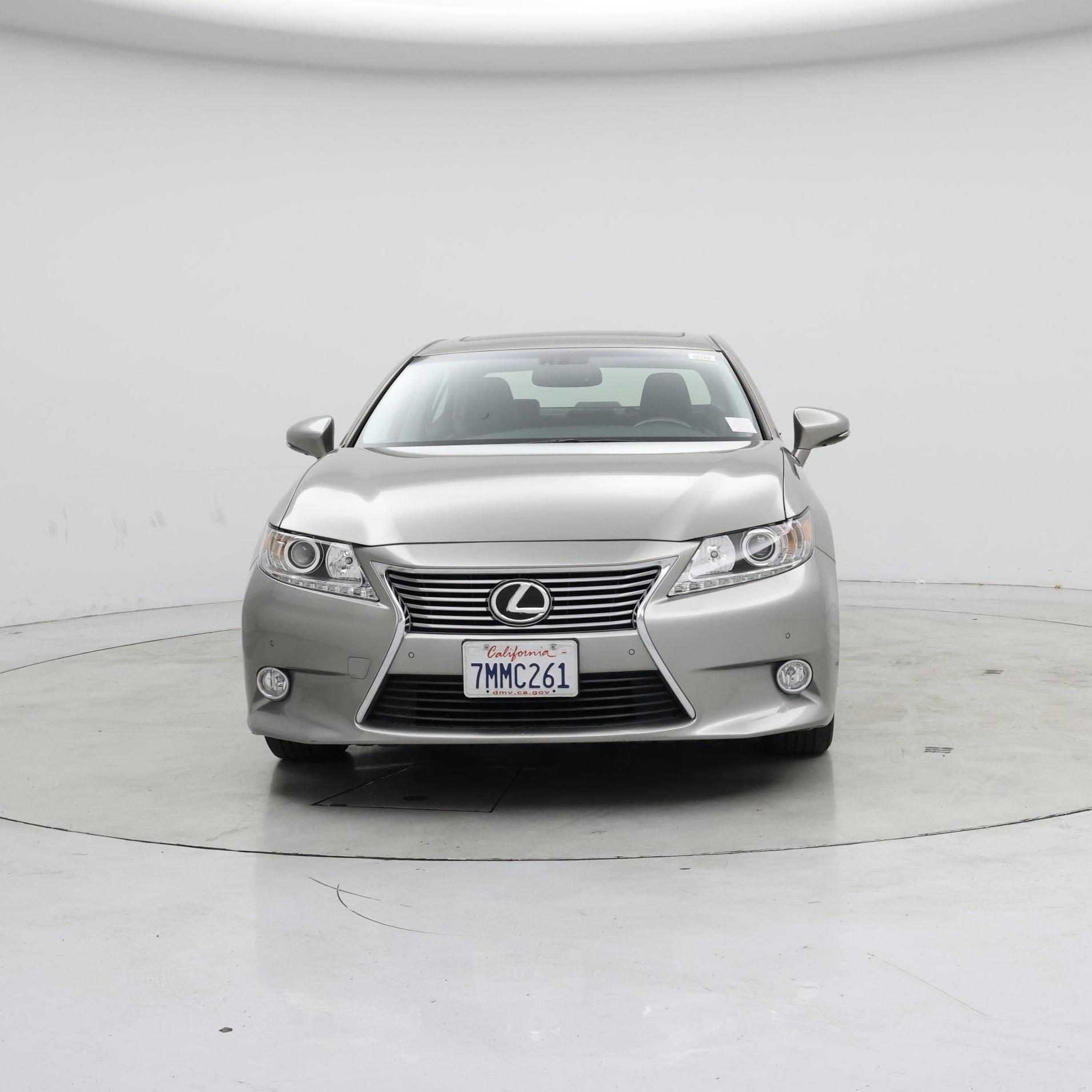 Thumbnail: 2015 Lexus ES - 5