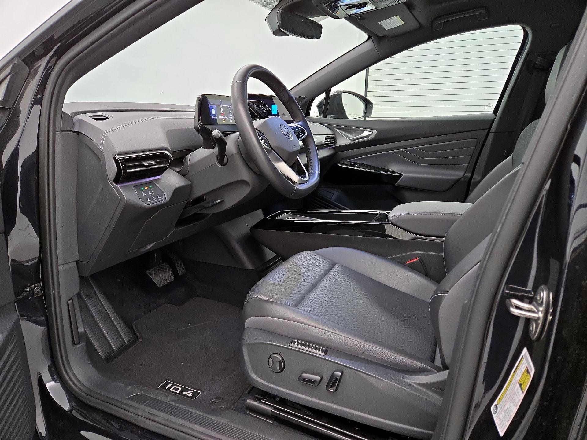 Thumbnail: 2023 Volkswagen ID.4 - 11