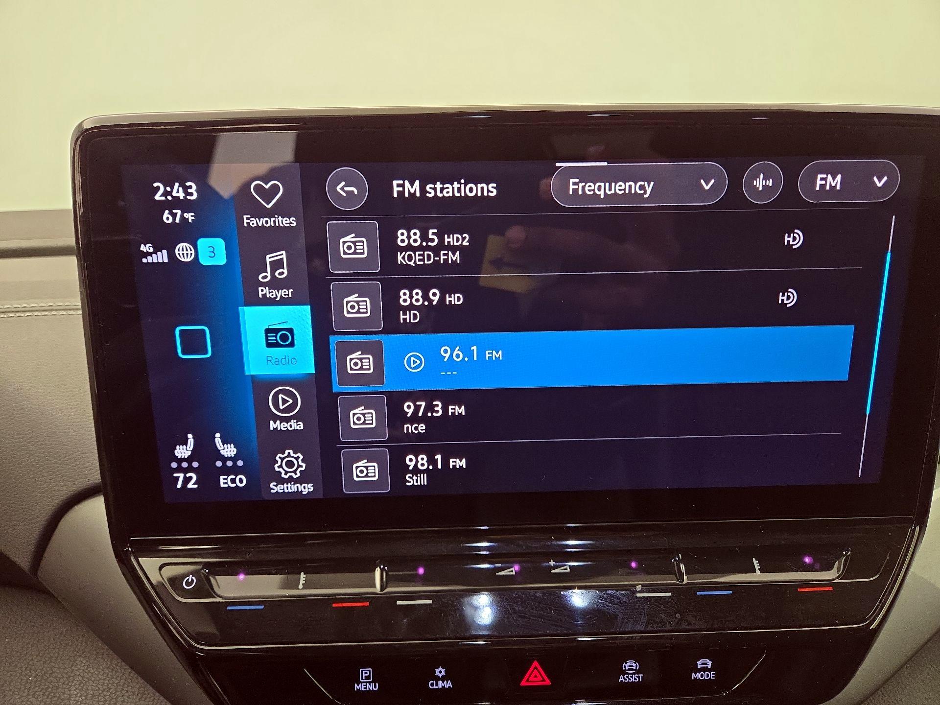 Thumbnail: 2023 Volkswagen ID.4 - 16