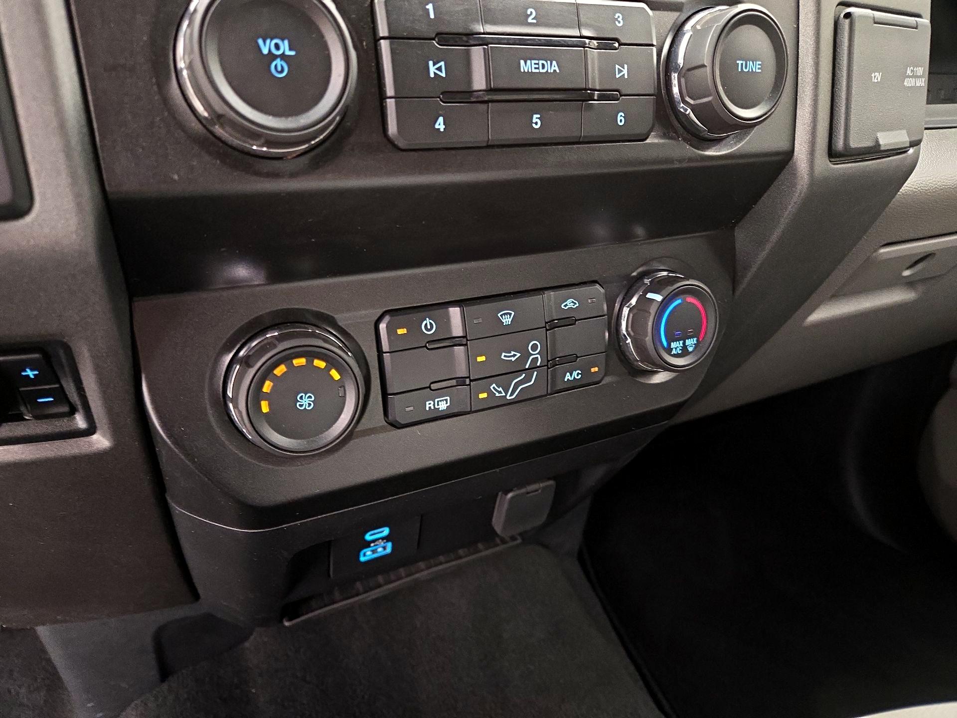 Thumbnail: 2022 Ford F-350 - 16