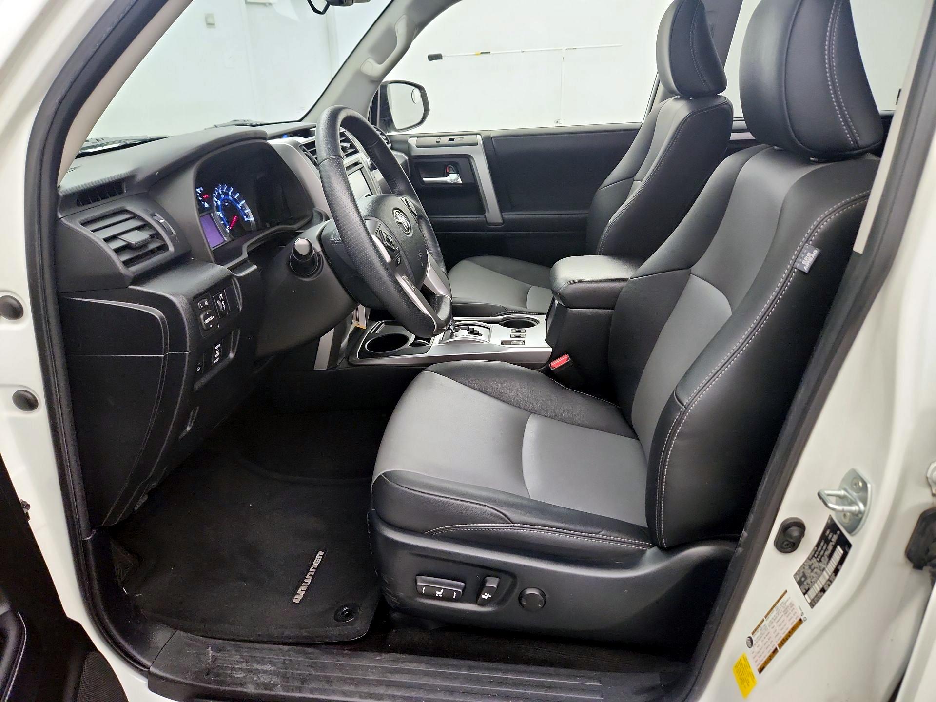 Thumbnail: 2019 Toyota 4Runner - 11