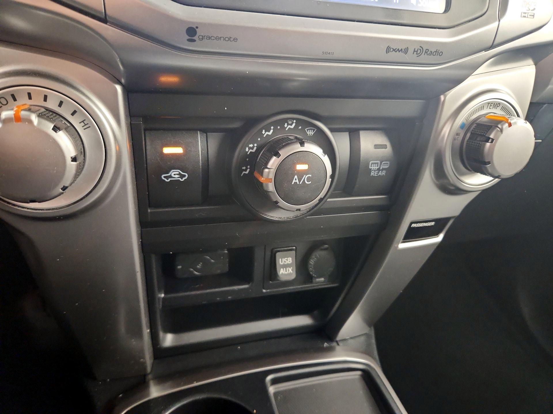 Thumbnail: 2019 Toyota 4Runner - 16