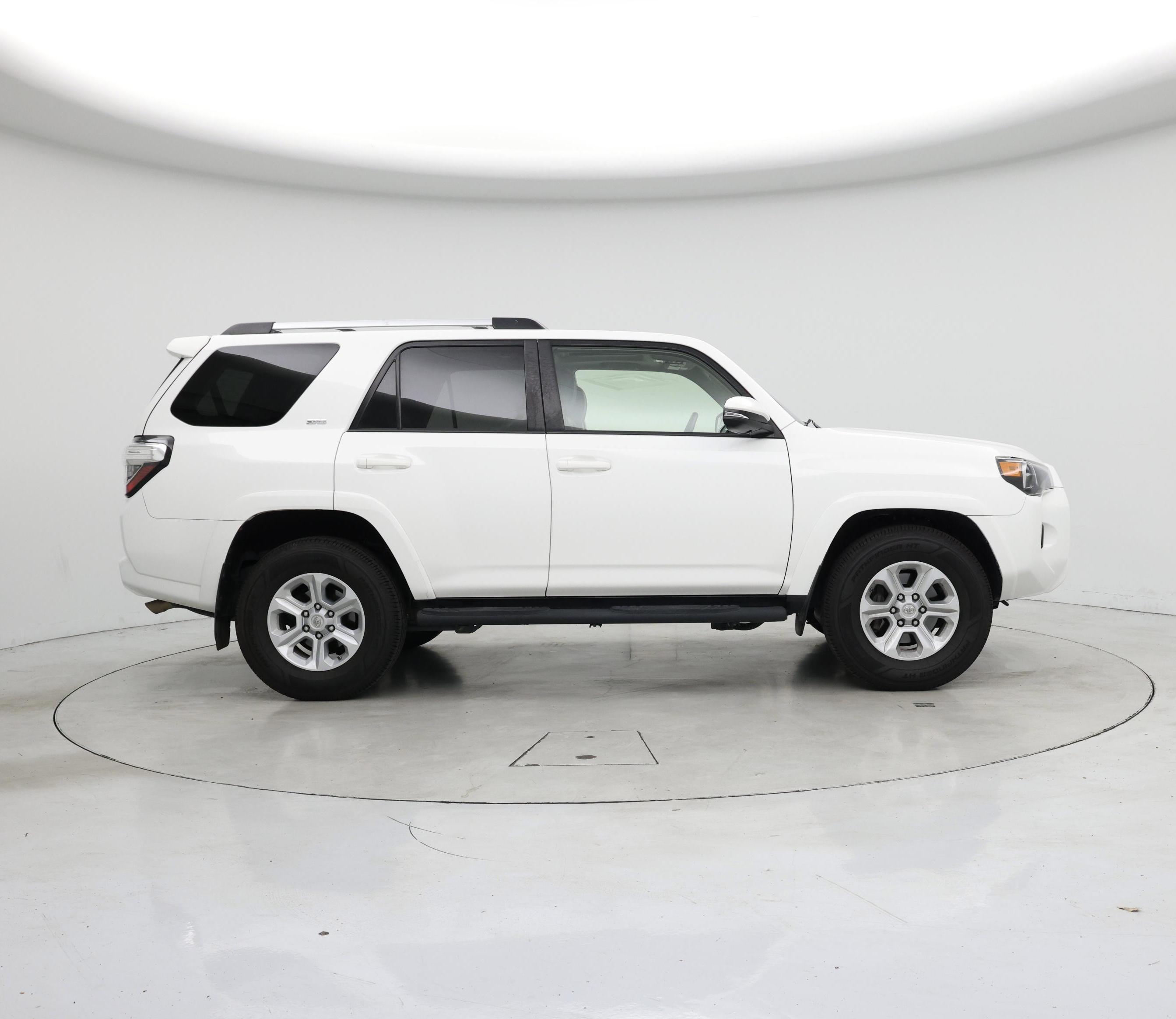Thumbnail: 2019 Toyota 4Runner - 7