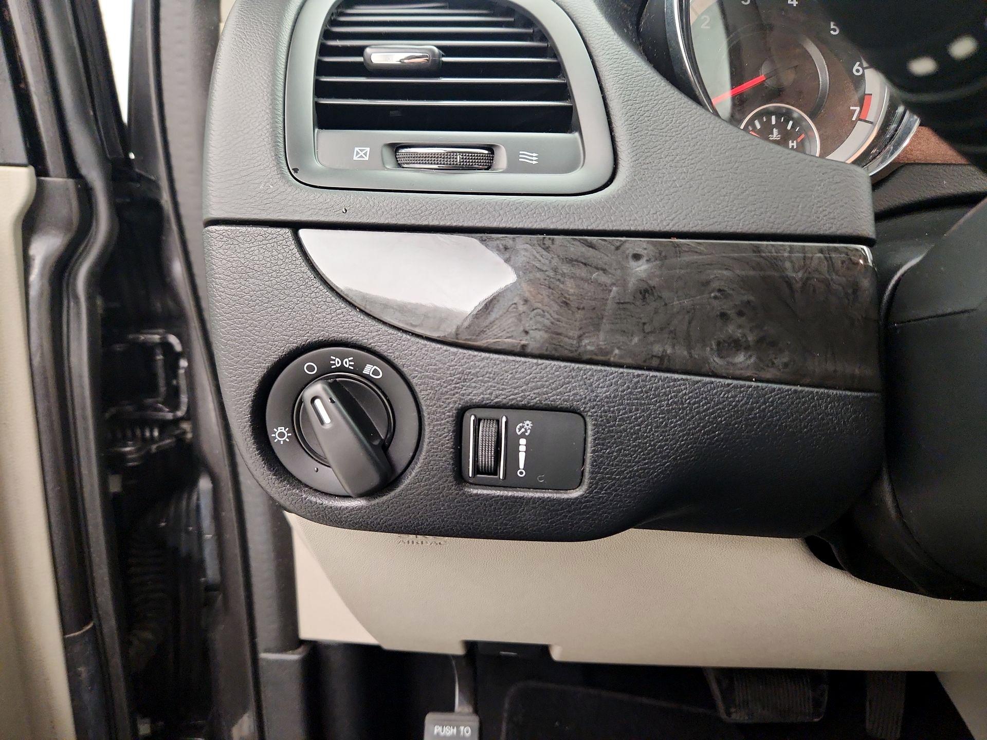 Thumbnail: 2018 Dodge Grand Caravan - 13