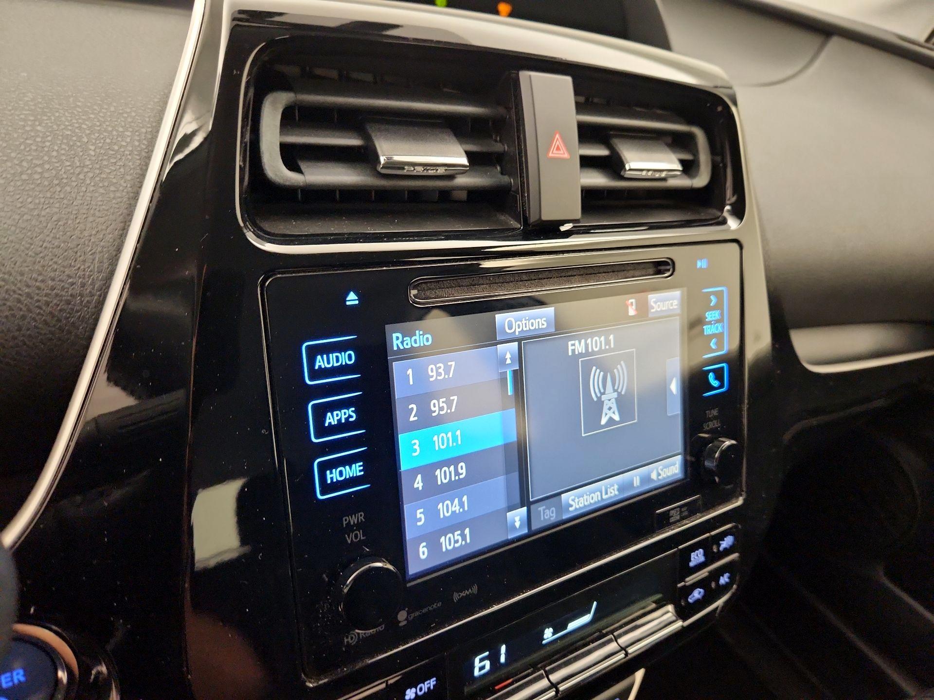 Thumbnail: 2016 Toyota Prius - 15