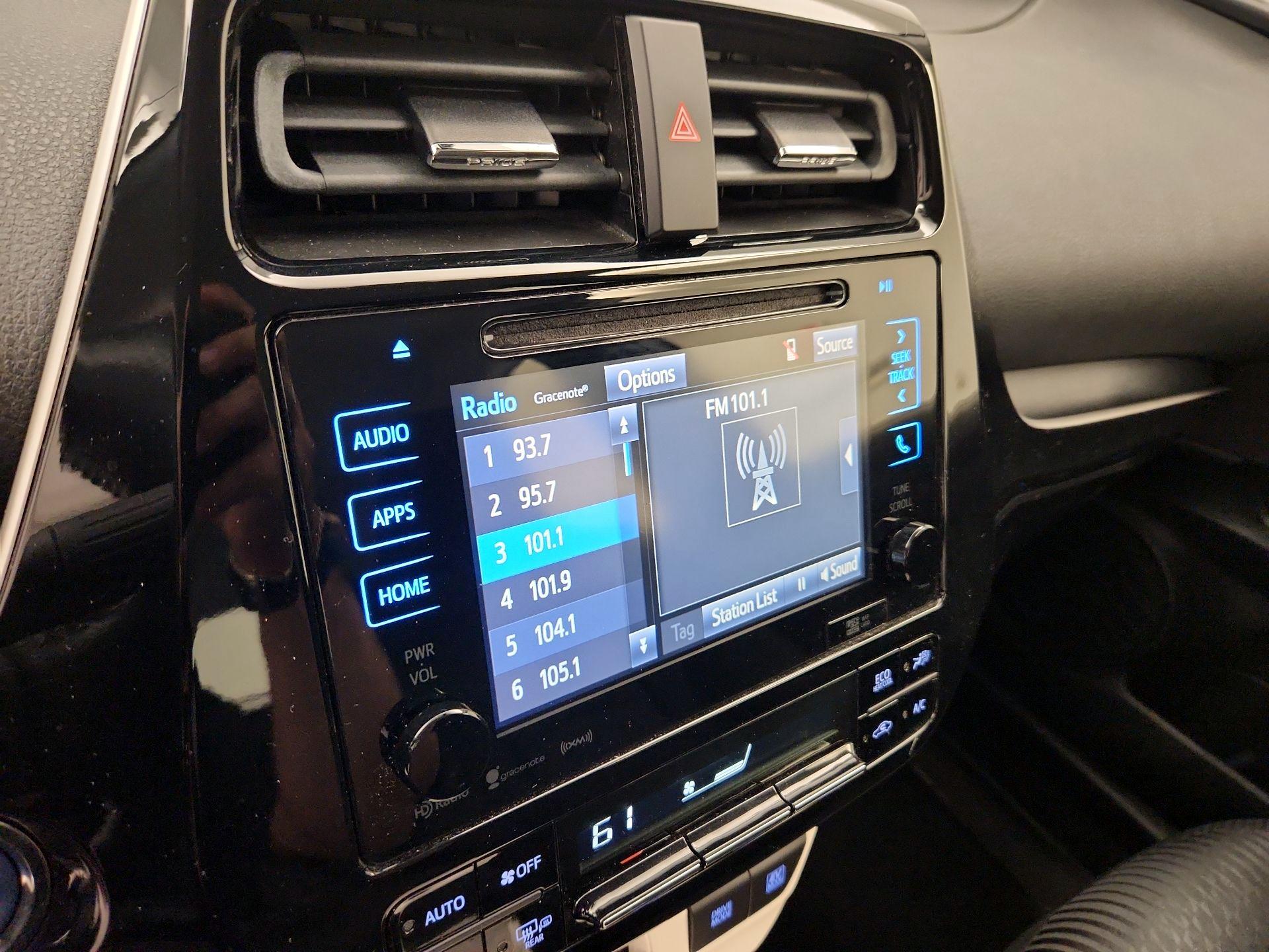 Thumbnail: 2016 Toyota Prius - 16