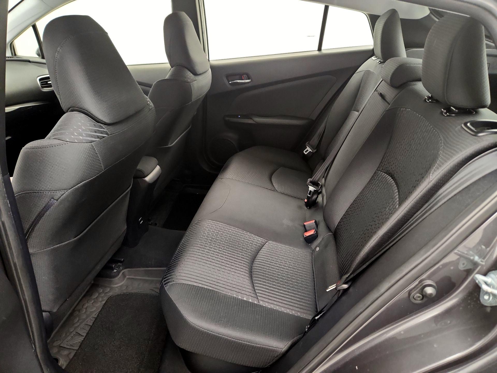 Thumbnail: 2016 Toyota Prius - 20