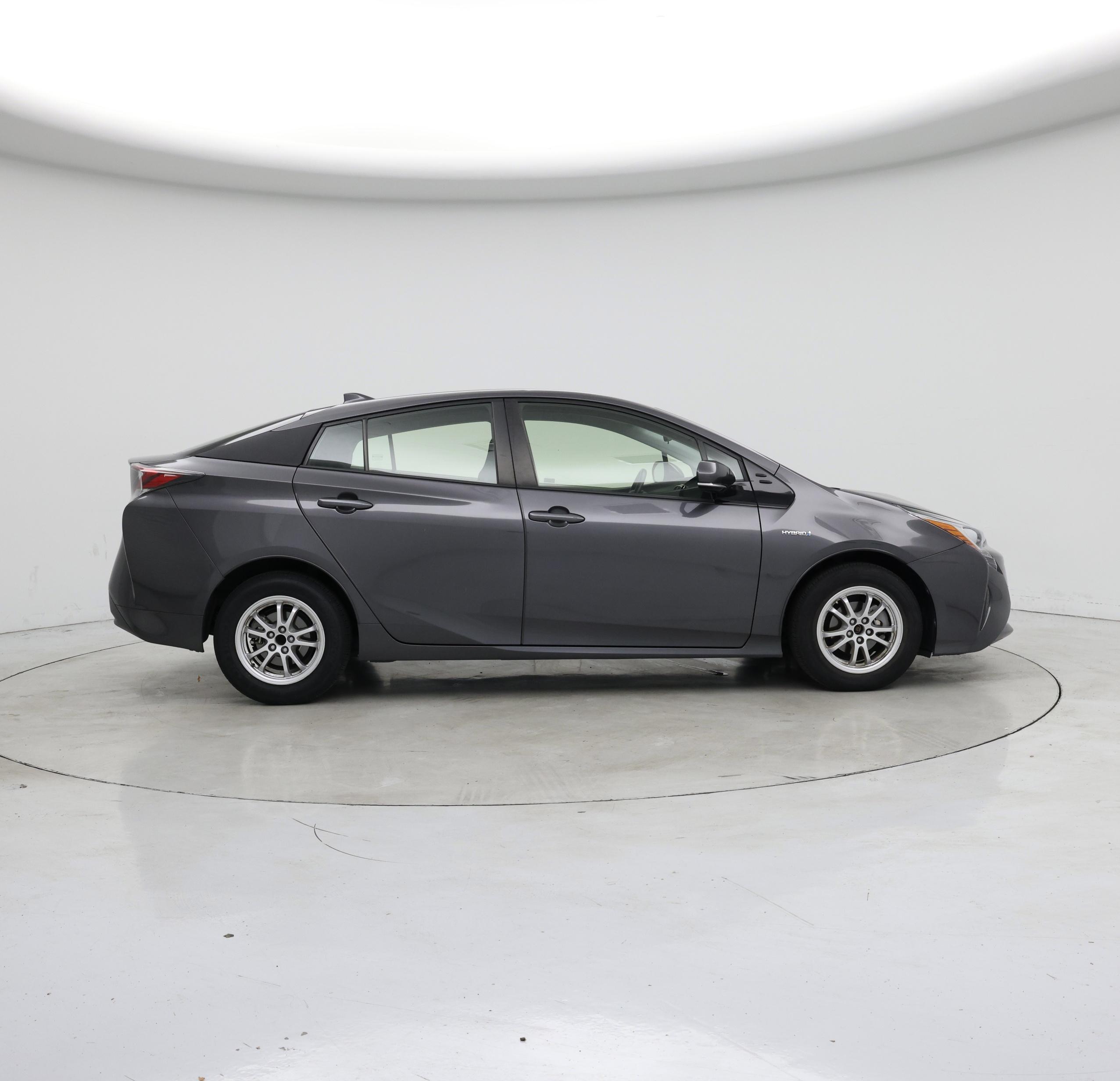 Thumbnail: 2016 Toyota Prius - 7
