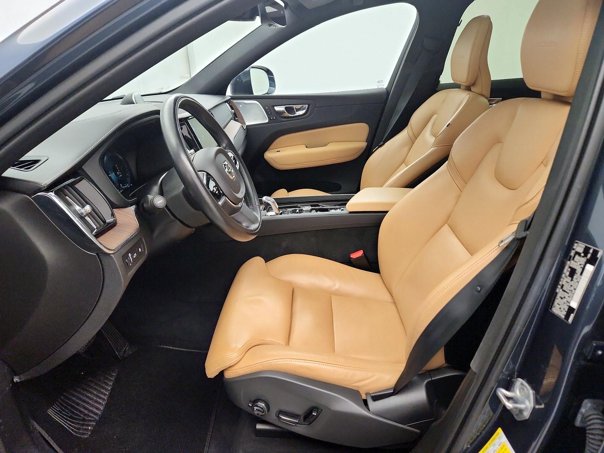 Thumbnail: 2019 Volvo XC60 - 11