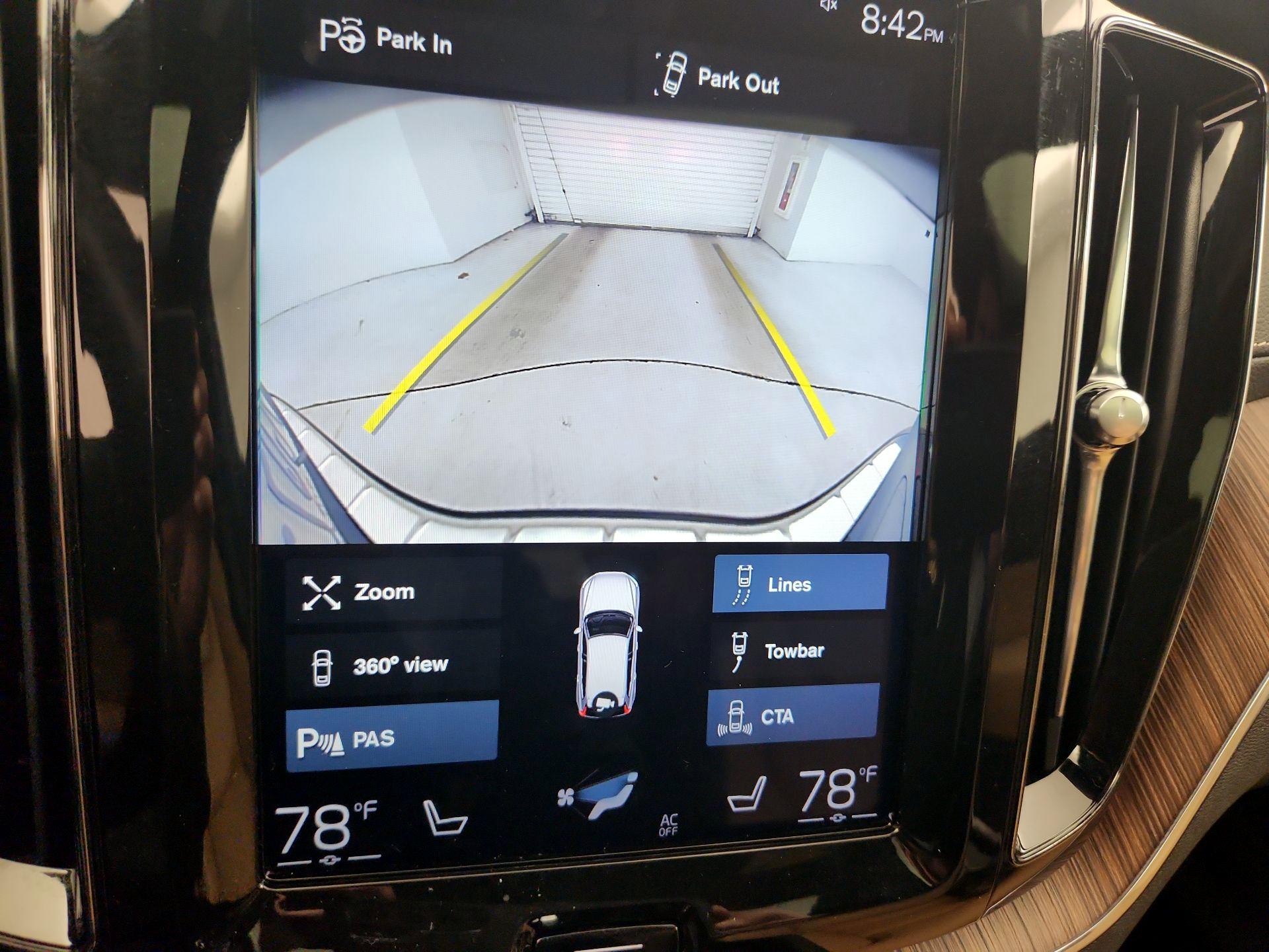 Thumbnail: 2019 Volvo XC60 - 14