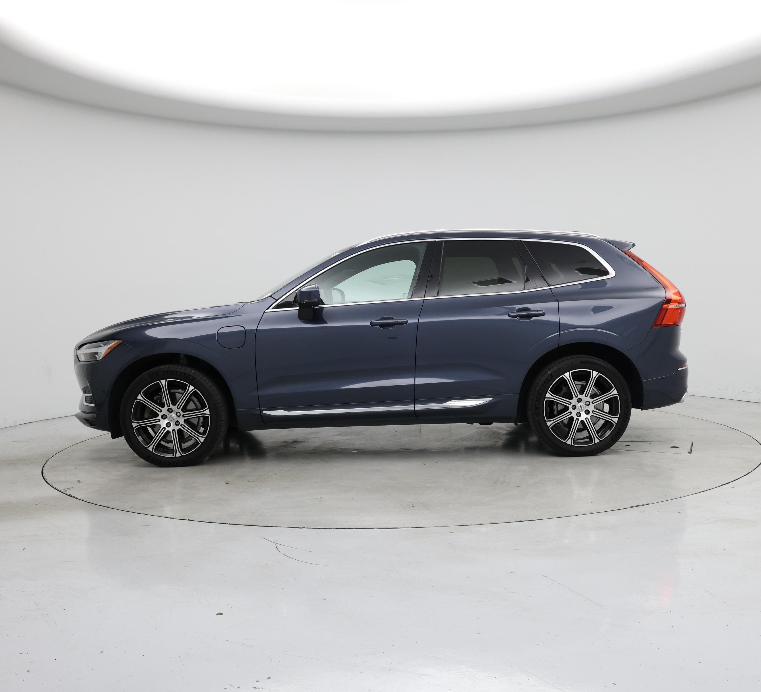 Thumbnail: 2019 Volvo XC60 - 3