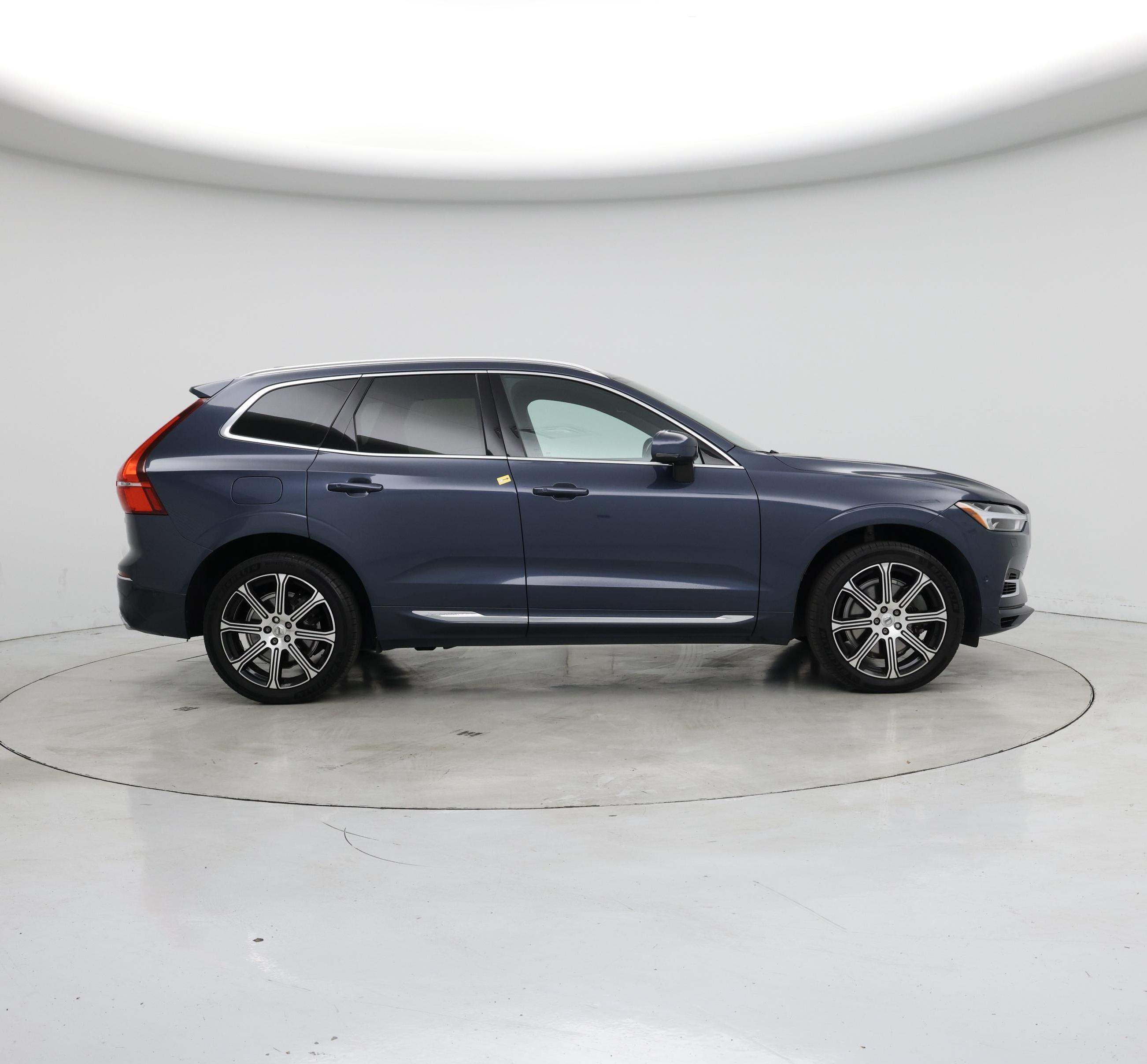 Thumbnail: 2019 Volvo XC60 - 7