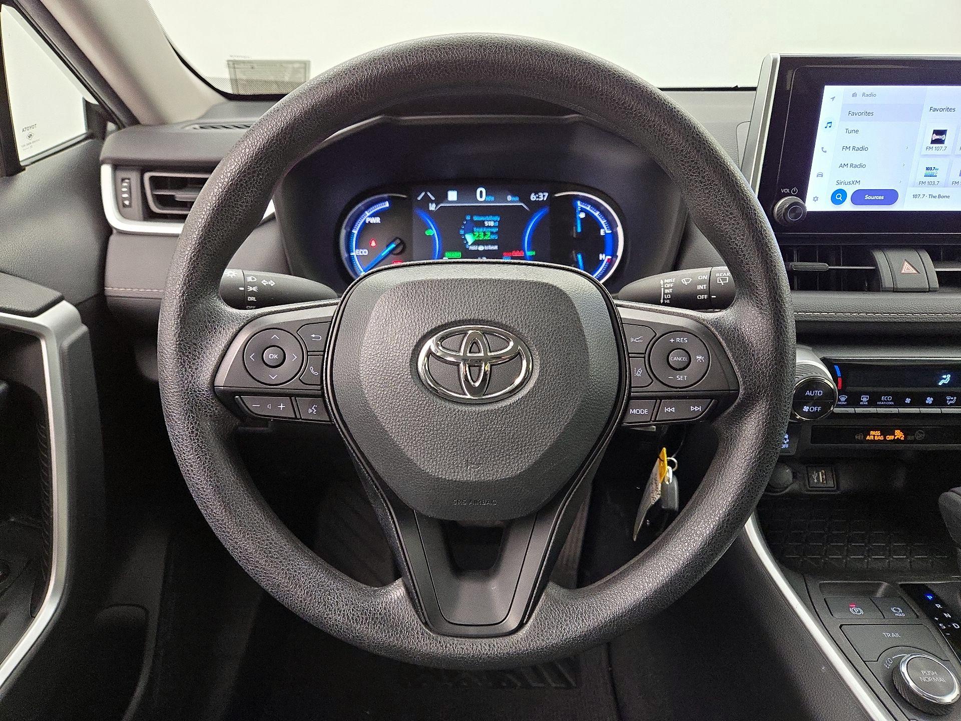 Thumbnail: 2023 Toyota RAV4 - 10