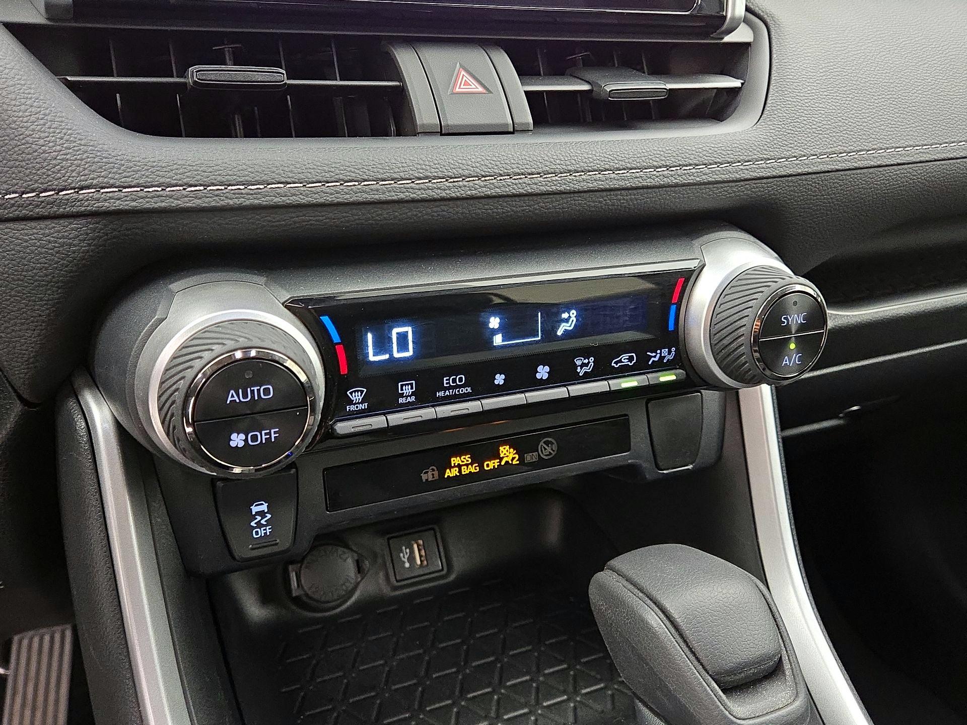 Thumbnail: 2023 Toyota RAV4 - 16