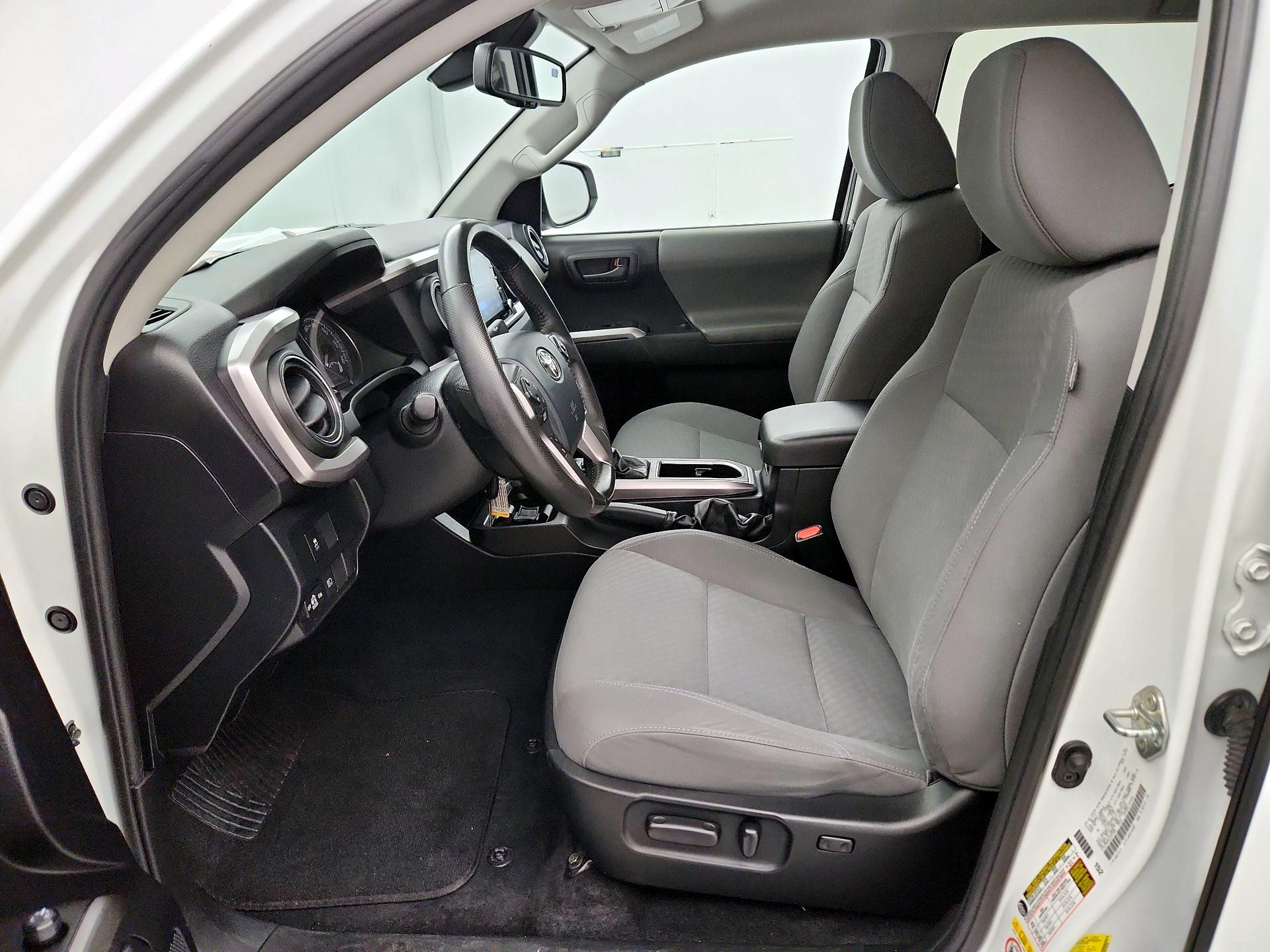 Thumbnail: 2020 Toyota Tacoma - 11