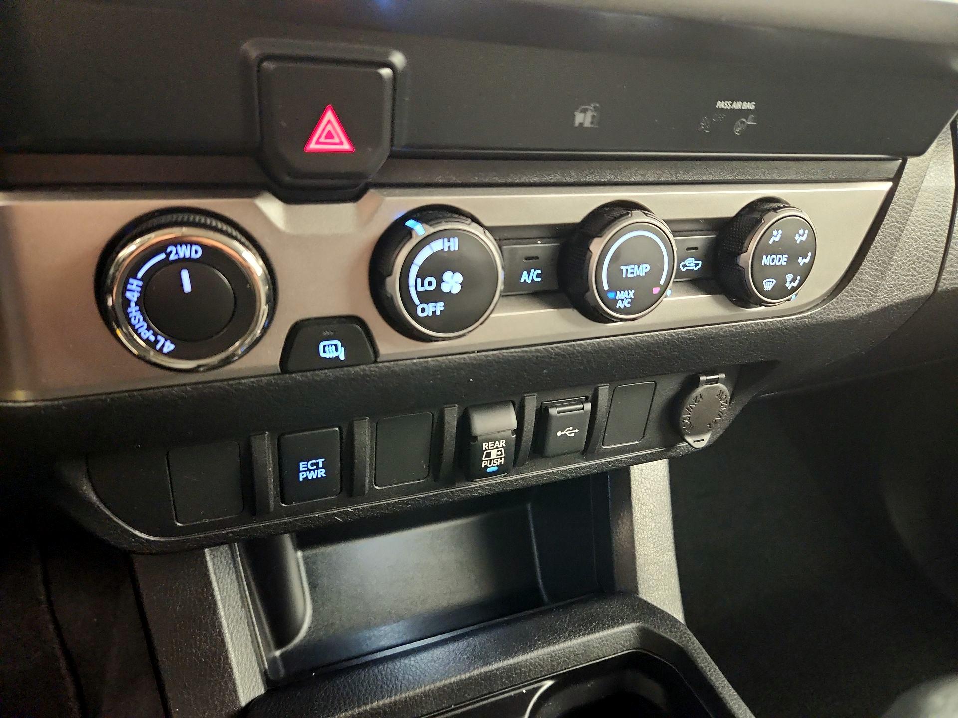 Thumbnail: 2020 Toyota Tacoma - 16