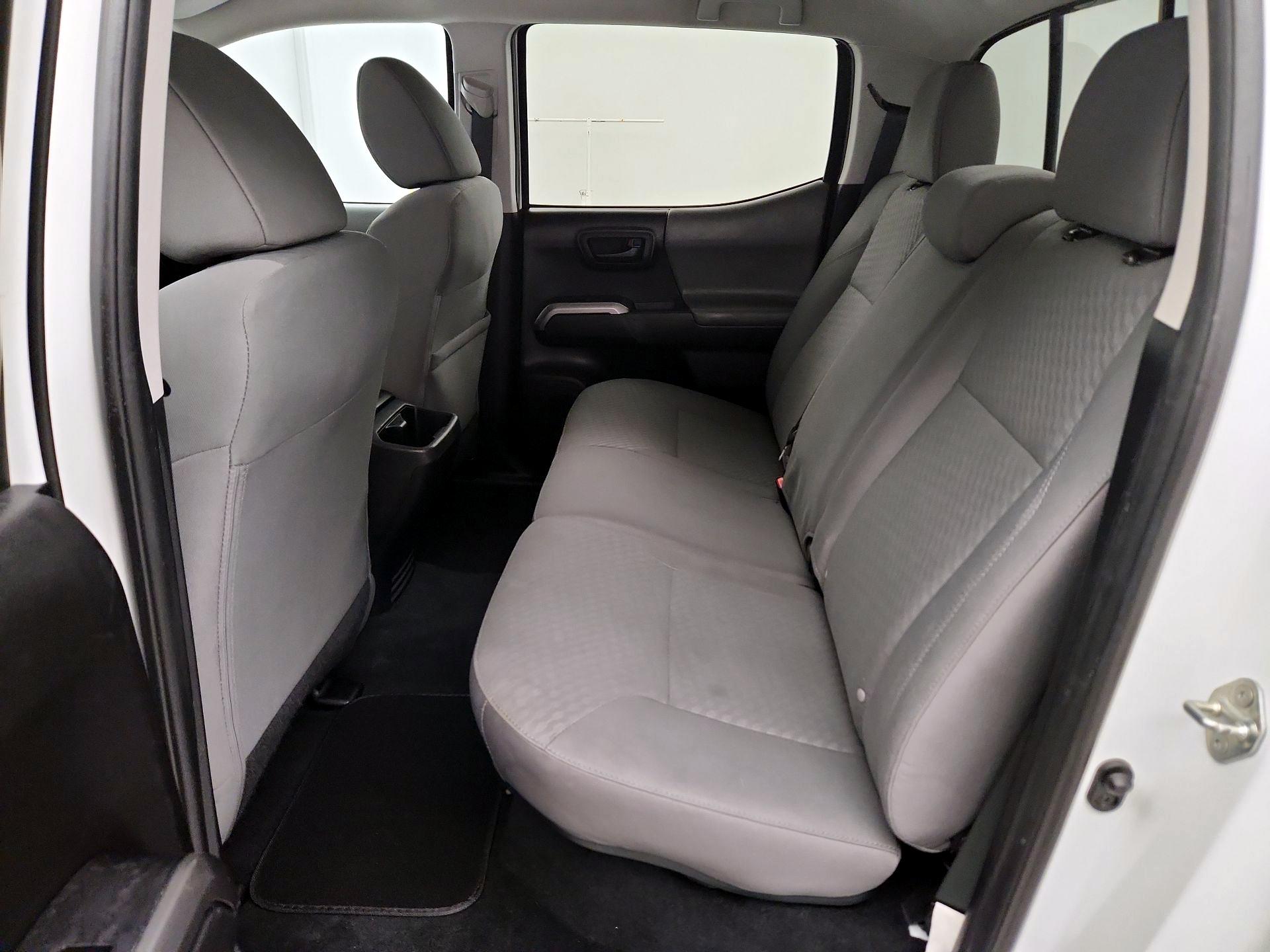 Thumbnail: 2020 Toyota Tacoma - 19