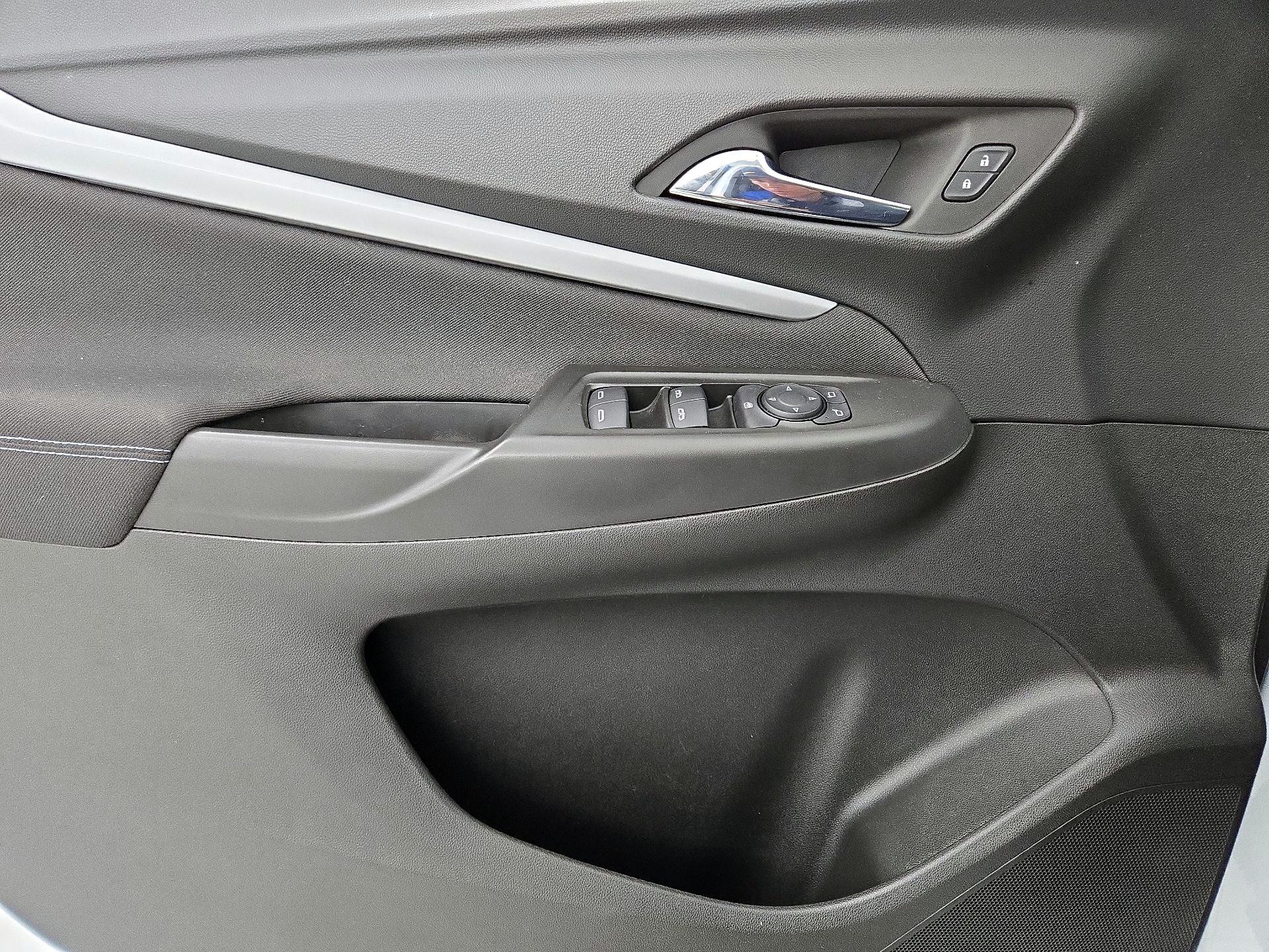 Thumbnail: 2023 Chevrolet Bolt EUV - 12