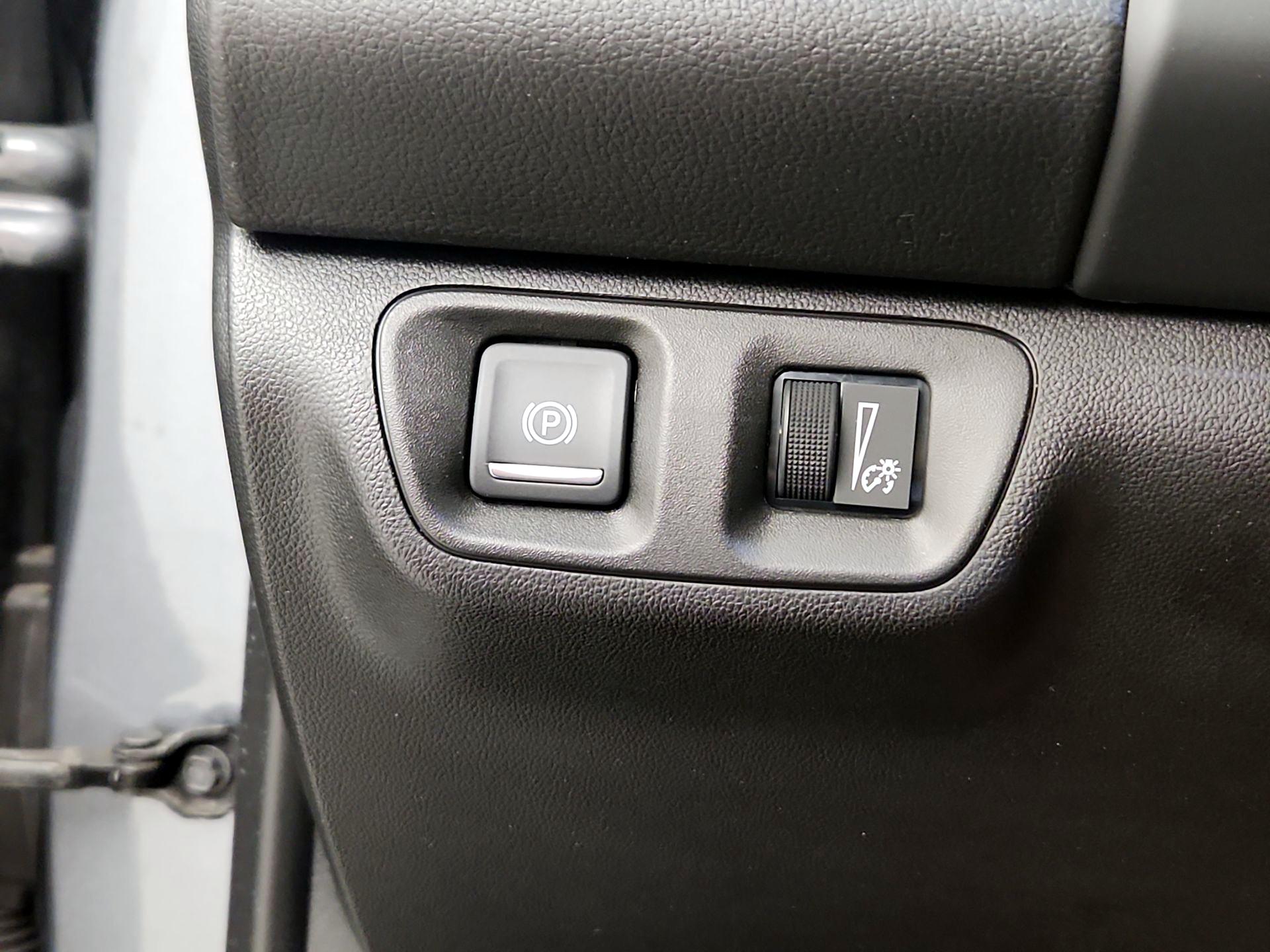 Thumbnail: 2020 GMC Acadia - 13