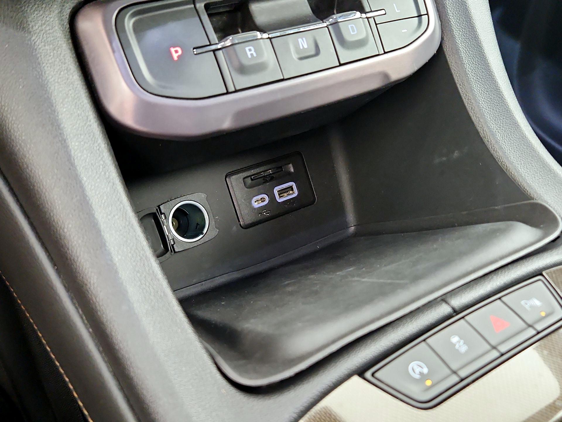 Thumbnail: 2020 GMC Acadia - 19