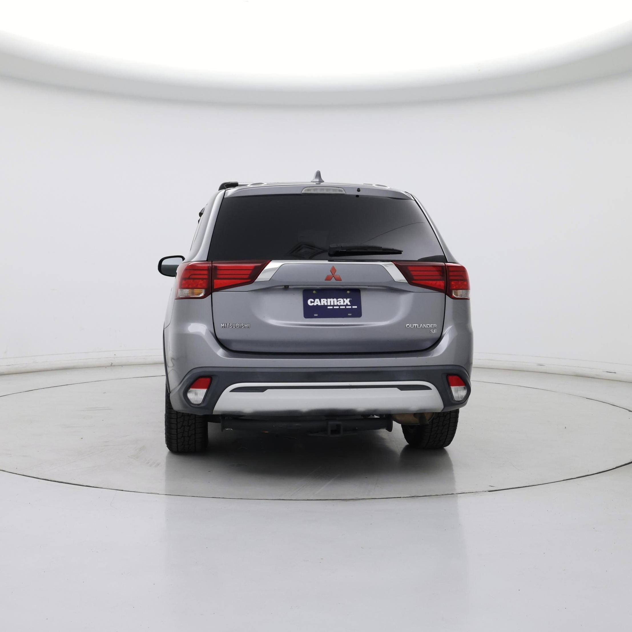 Thumbnail: 2019 Mitsubishi Outlander - 6