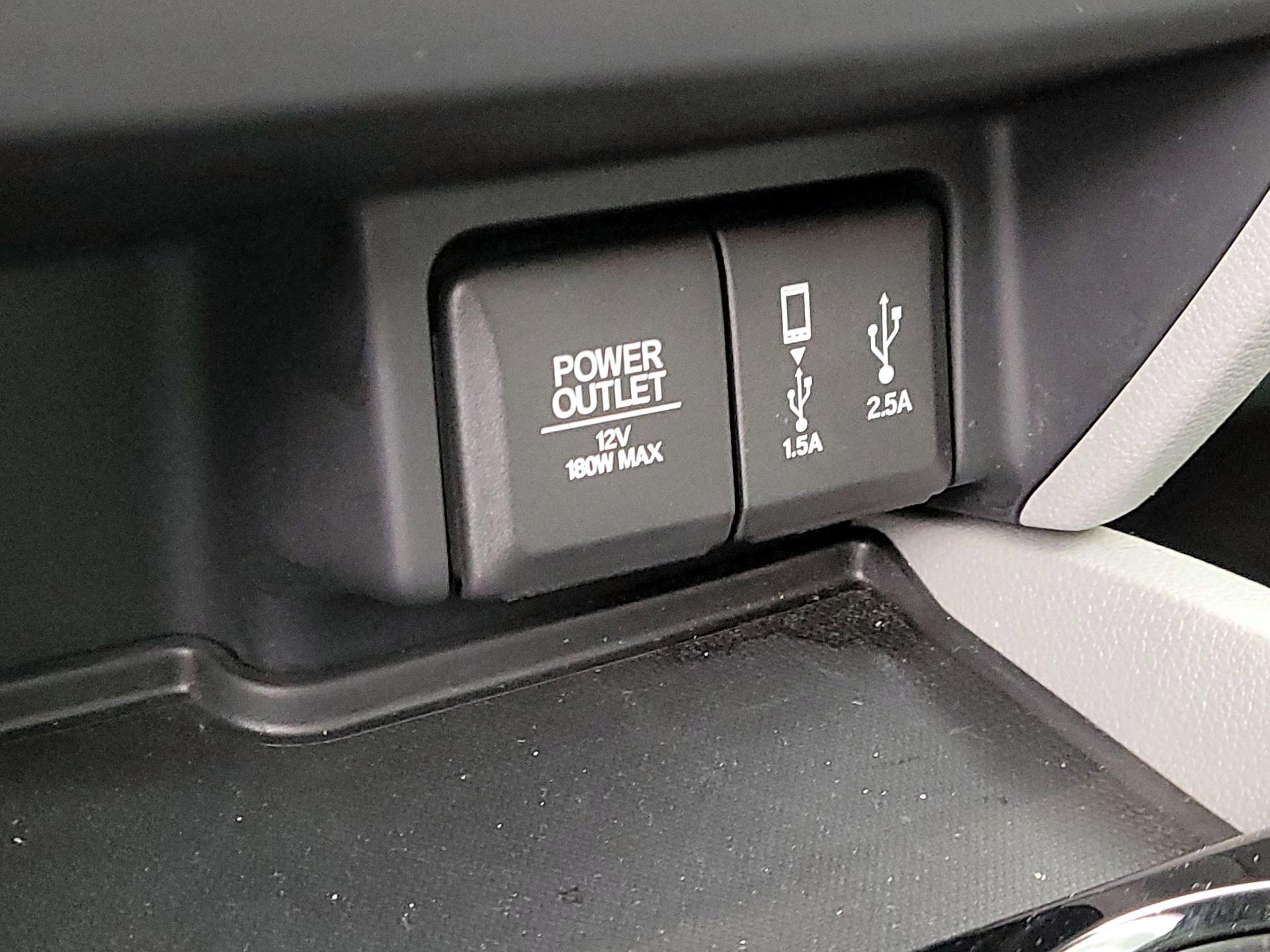 Thumbnail: 2017 Honda Pilot - 19