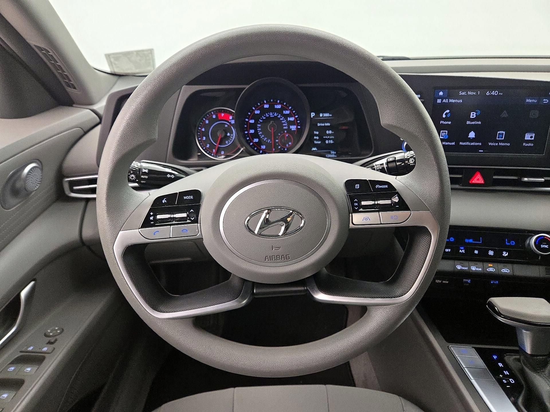Thumbnail: 2023 Hyundai Elantra - 10