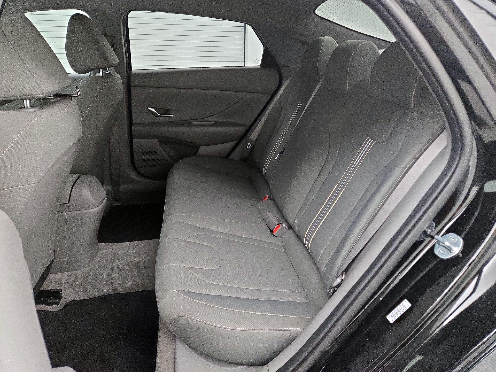 Thumbnail: 2023 Hyundai Elantra - 19