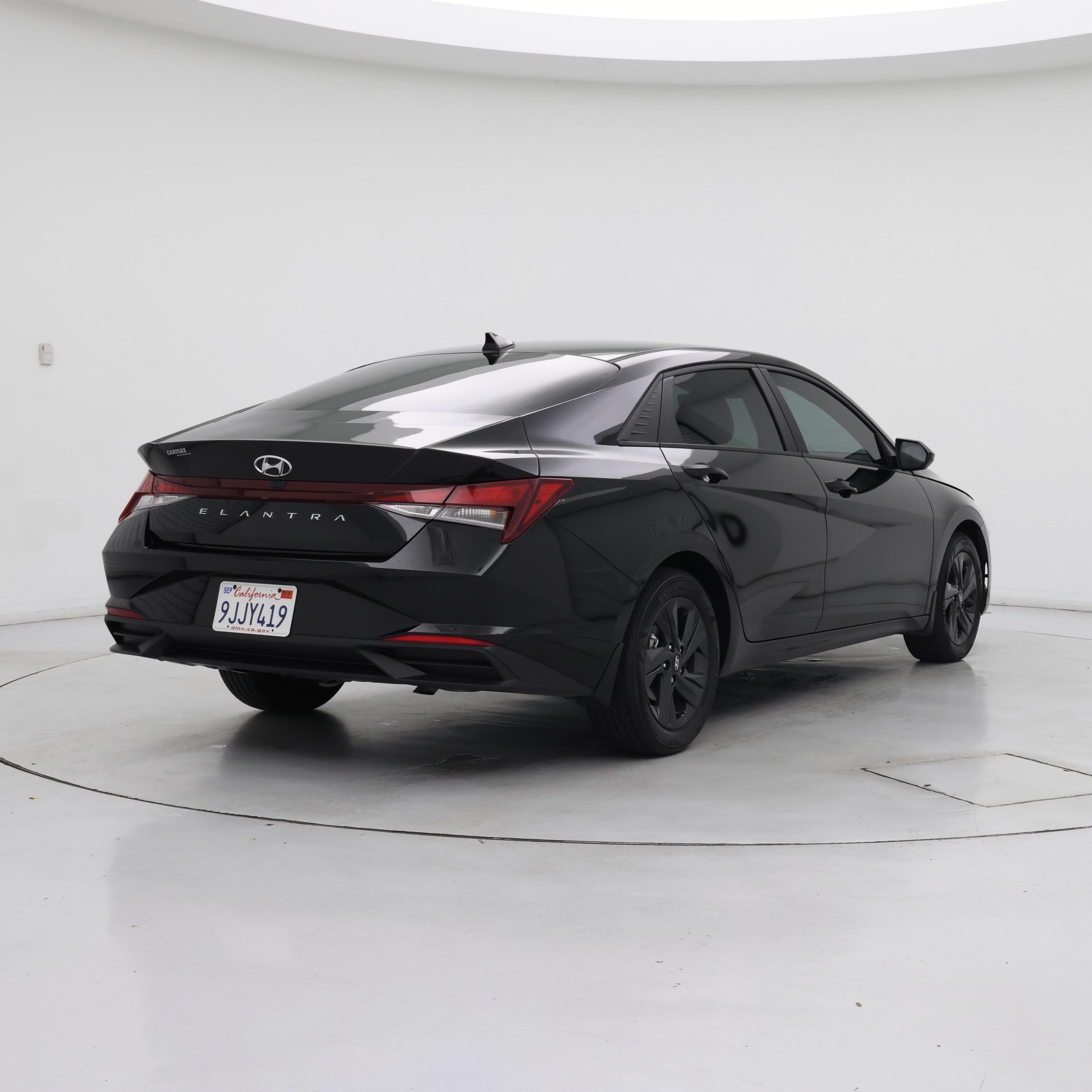 Thumbnail: 2023 Hyundai Elantra - 8