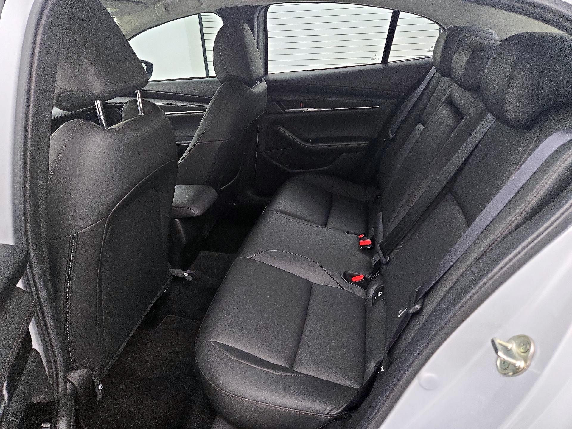 Thumbnail: 2024 Mazda Mazda3 - 18