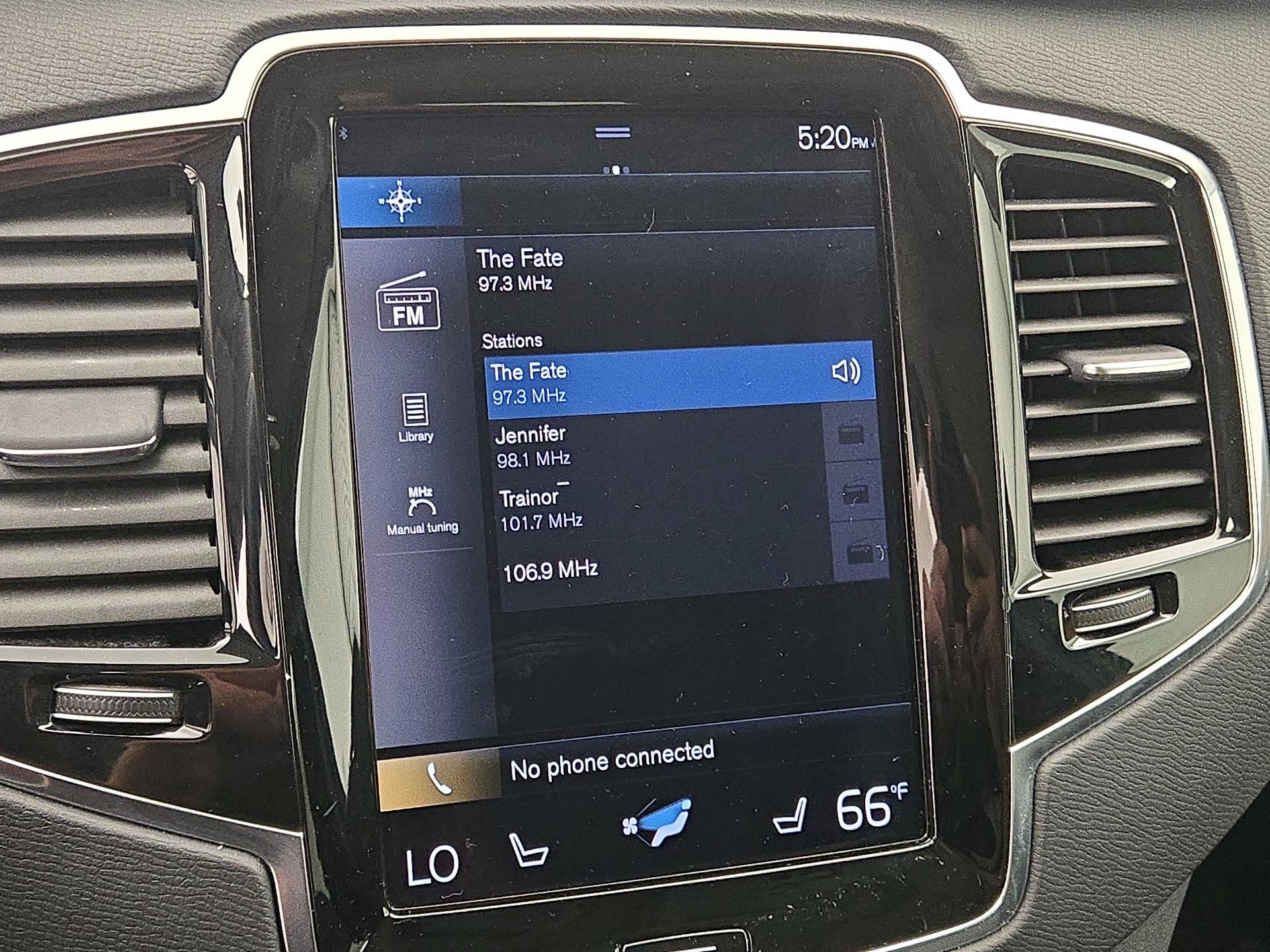 Thumbnail: 2021 Volvo XC90 - 16