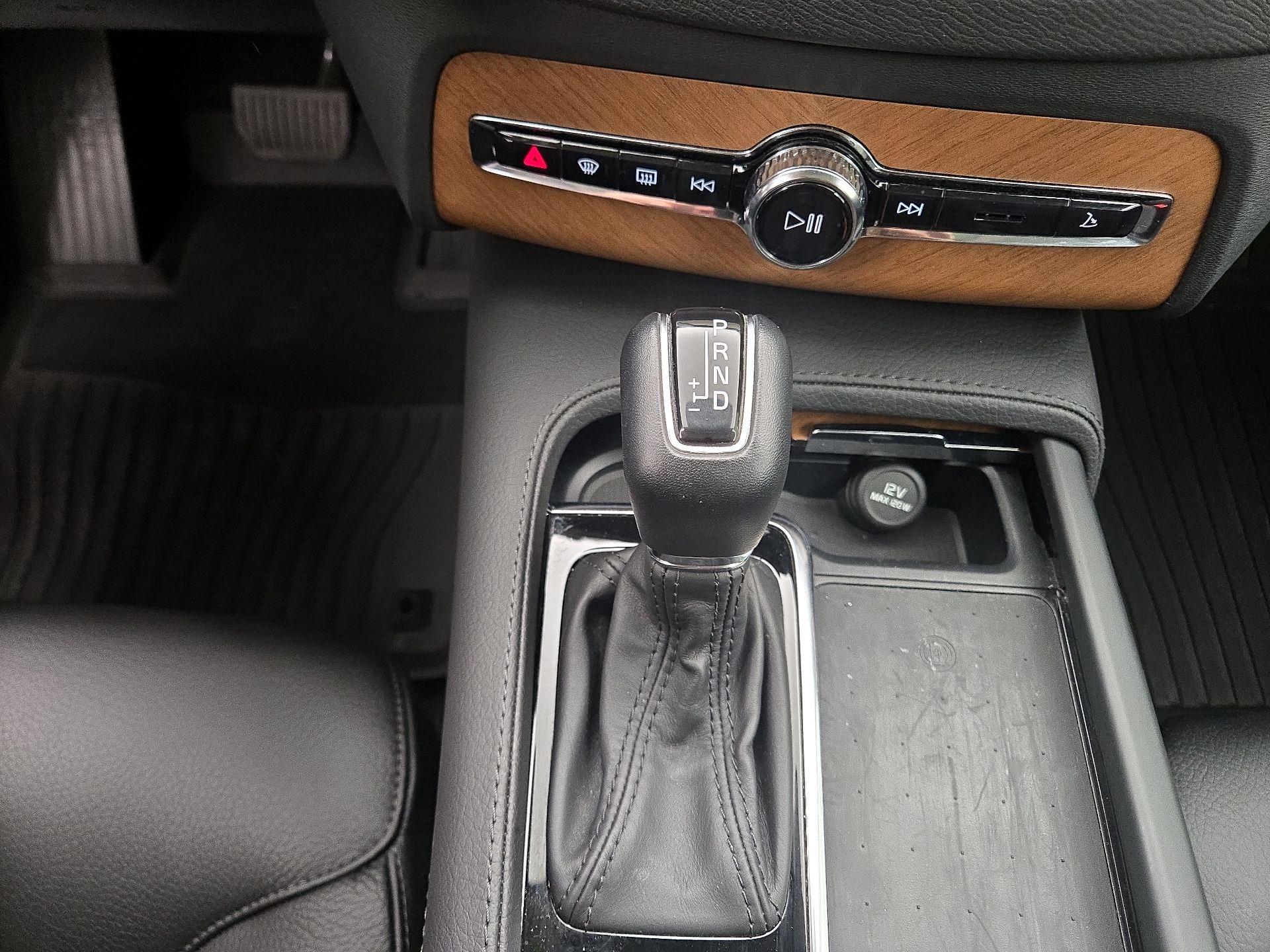 Thumbnail: 2021 Volvo XC90 - 18