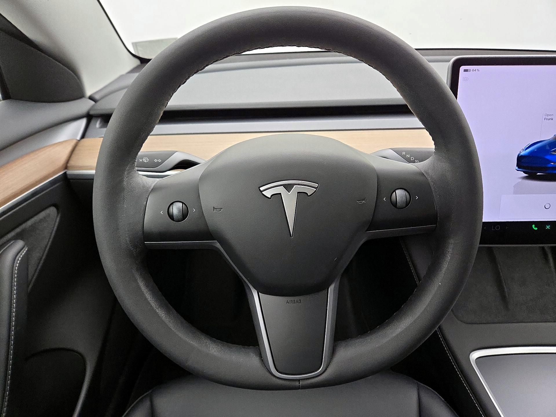 Thumbnail: 2023 Tesla Model 3 - 10