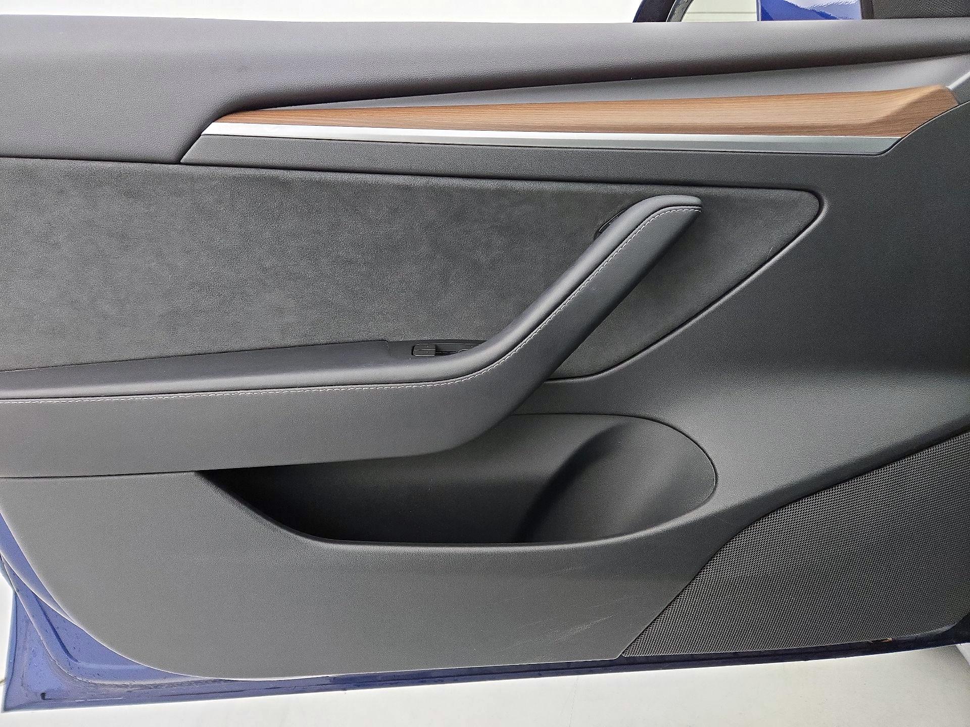 Thumbnail: 2023 Tesla Model 3 - 12