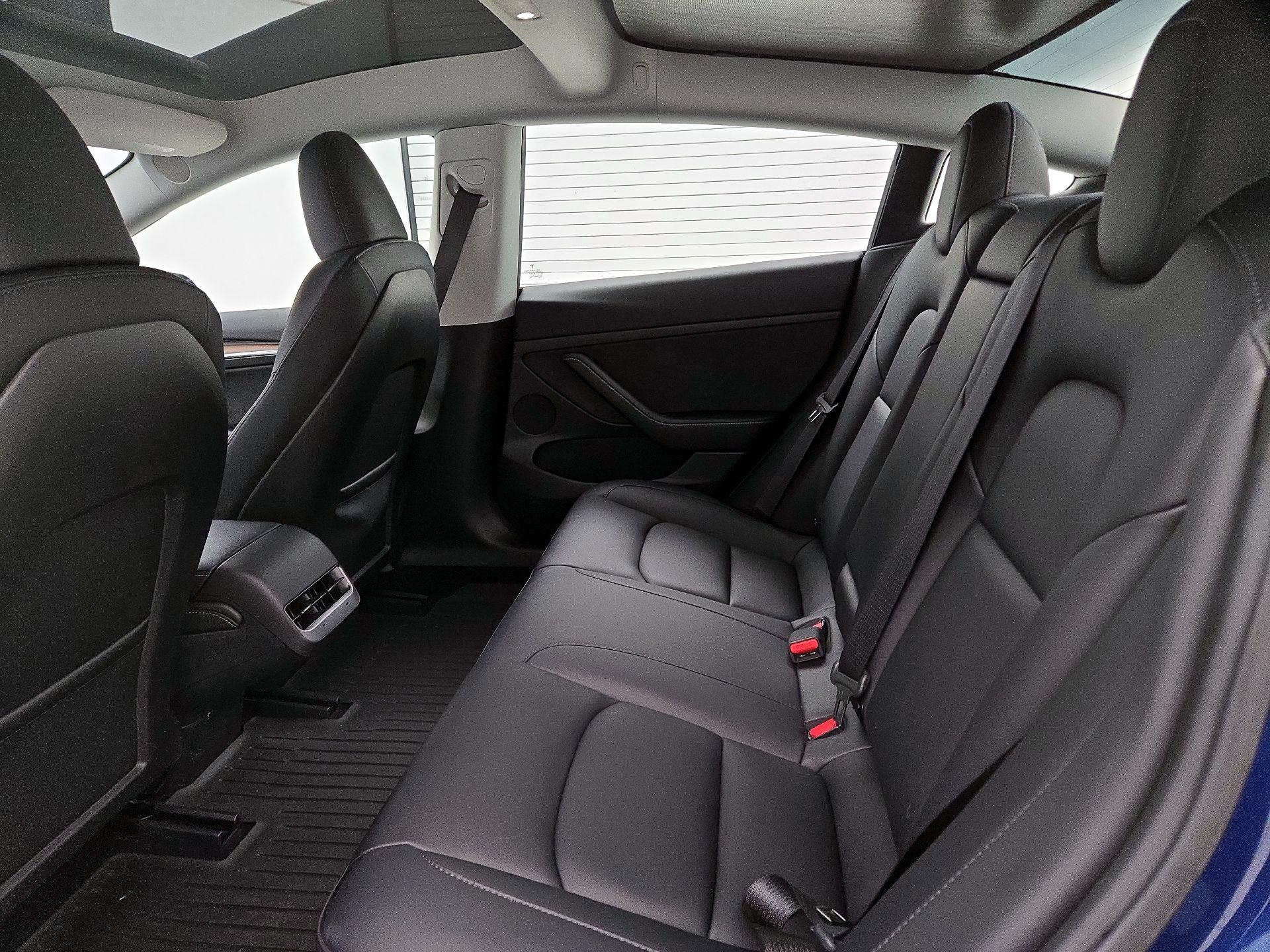 Thumbnail: 2023 Tesla Model 3 - 20