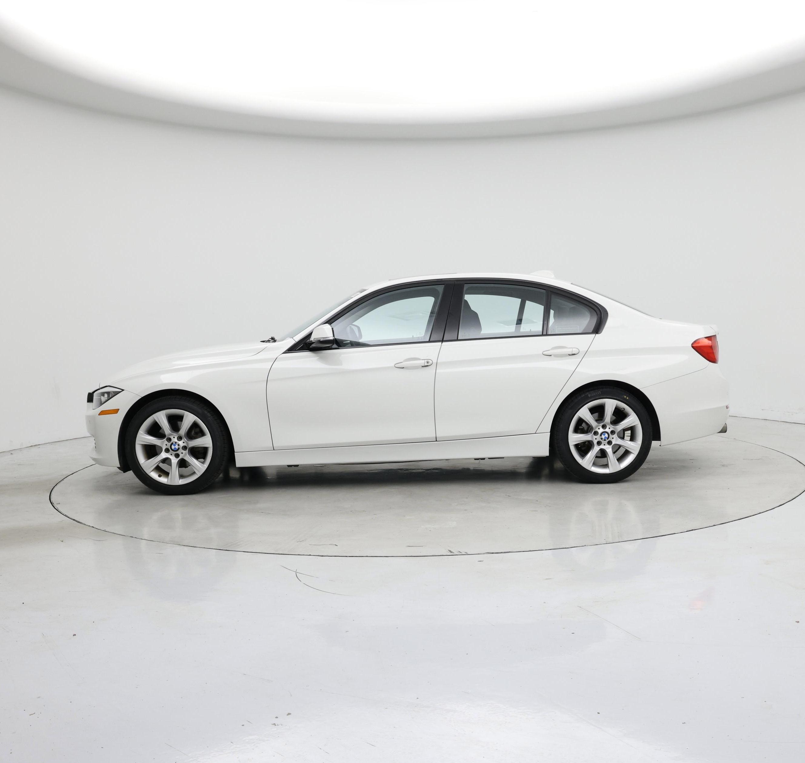 Thumbnail: 2015 BMW 3 Series - 3