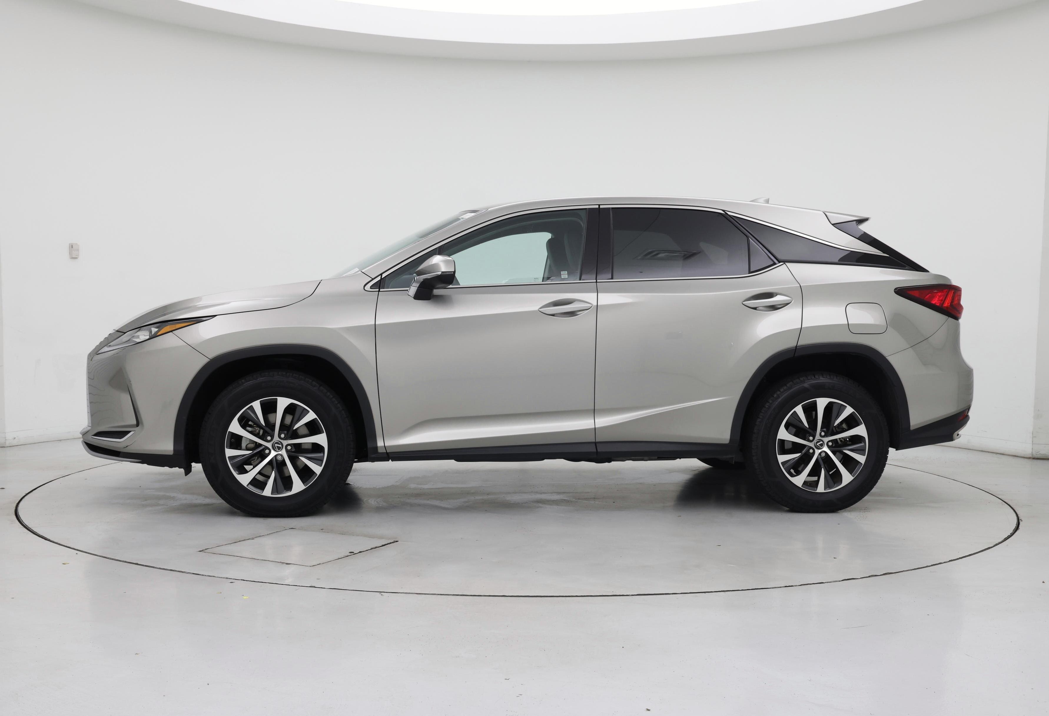 Thumbnail: 2021 Lexus RX - 3