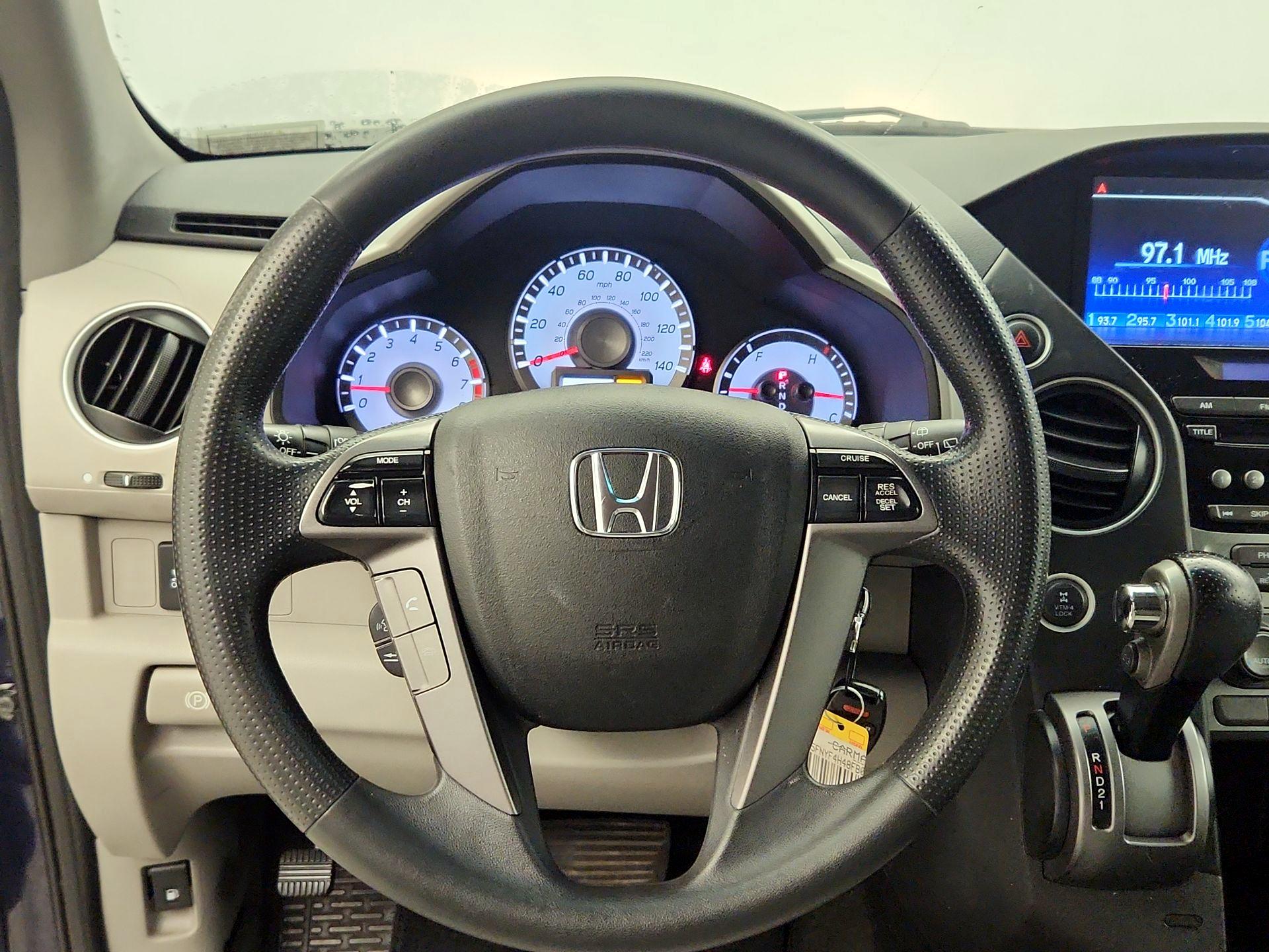 Thumbnail: 2015 Honda Pilot - 10