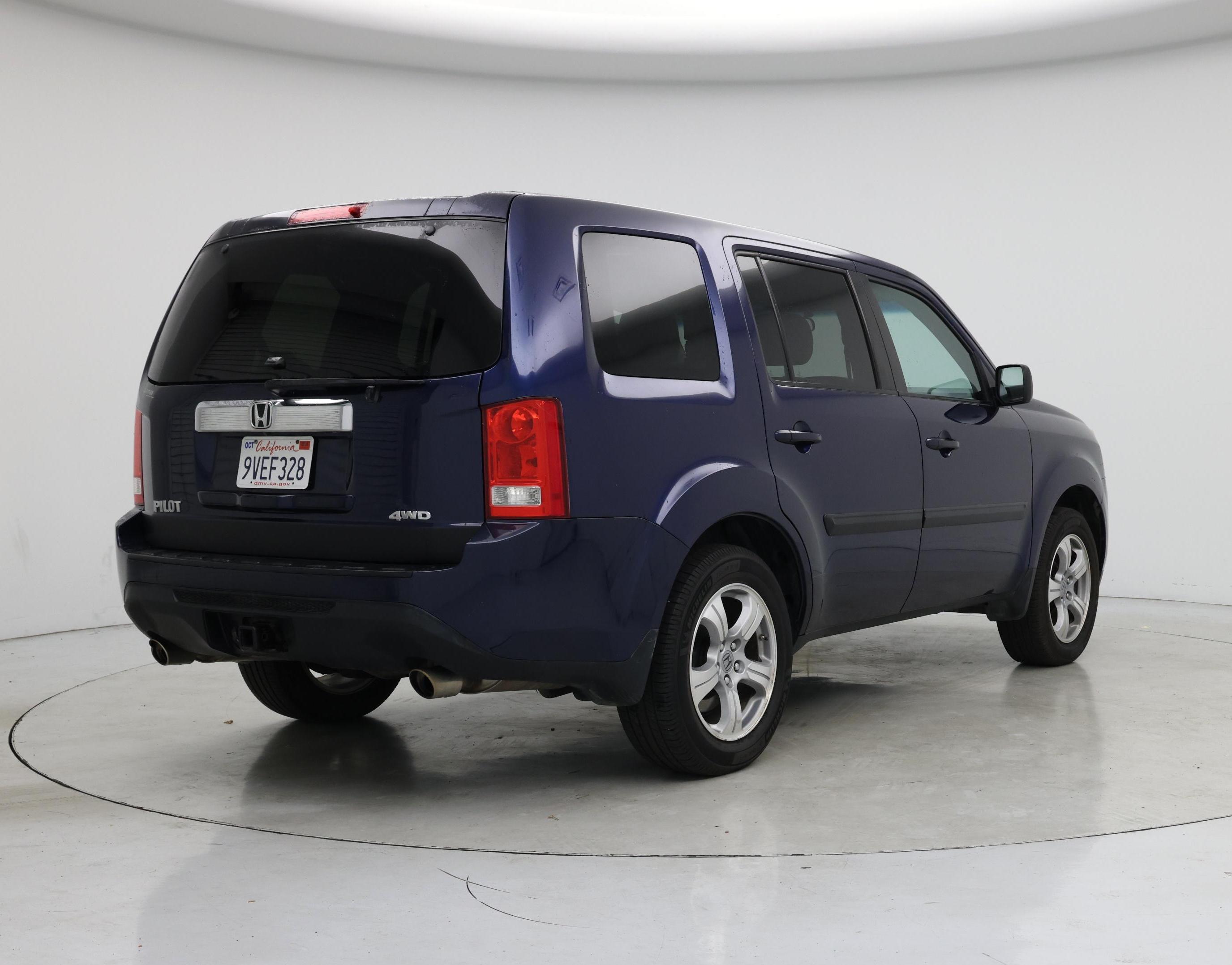 Thumbnail: 2015 Honda Pilot - 8