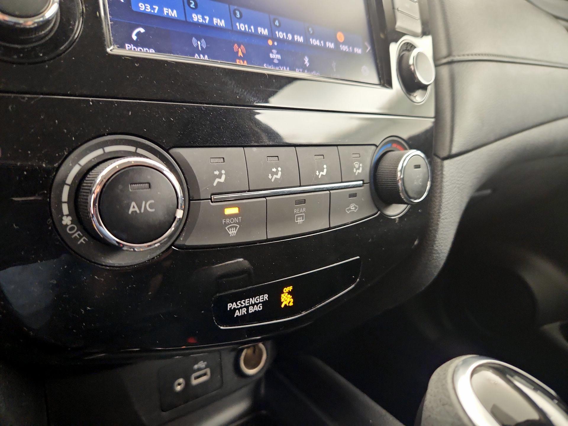 Thumbnail: 2018 Nissan Rogue - 16