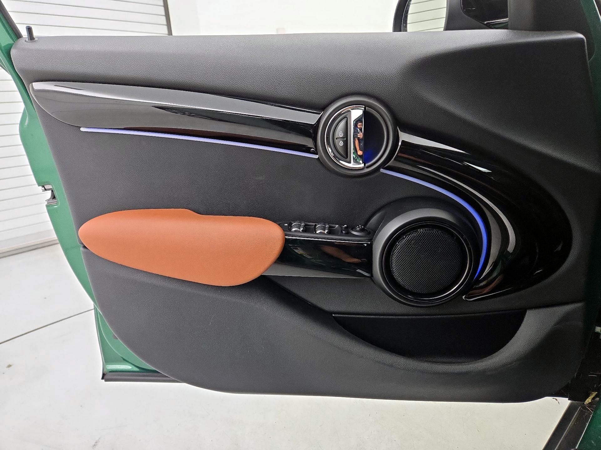 Thumbnail: 2022 MINI Cooper Hardtop - 12