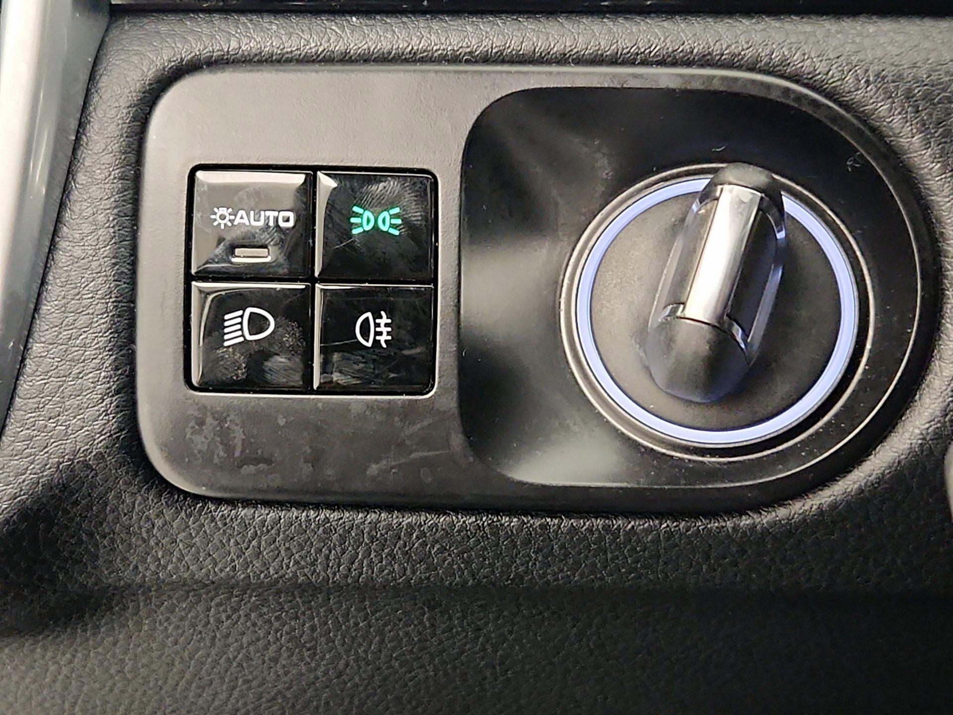 Thumbnail: 2019 Porsche Cayenne - 13