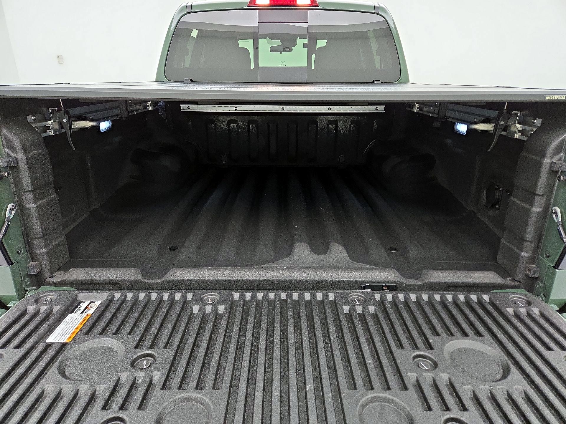 Thumbnail: 2024 Nissan Frontier - 20