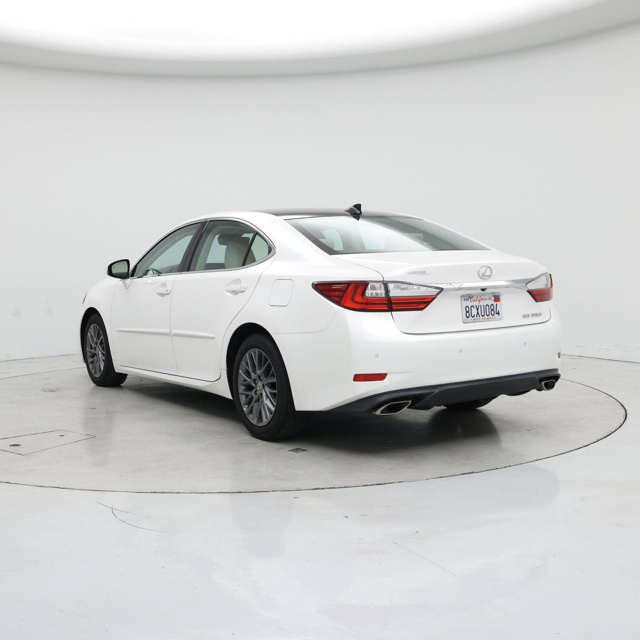 Thumbnail: 2018 Lexus ES - 2