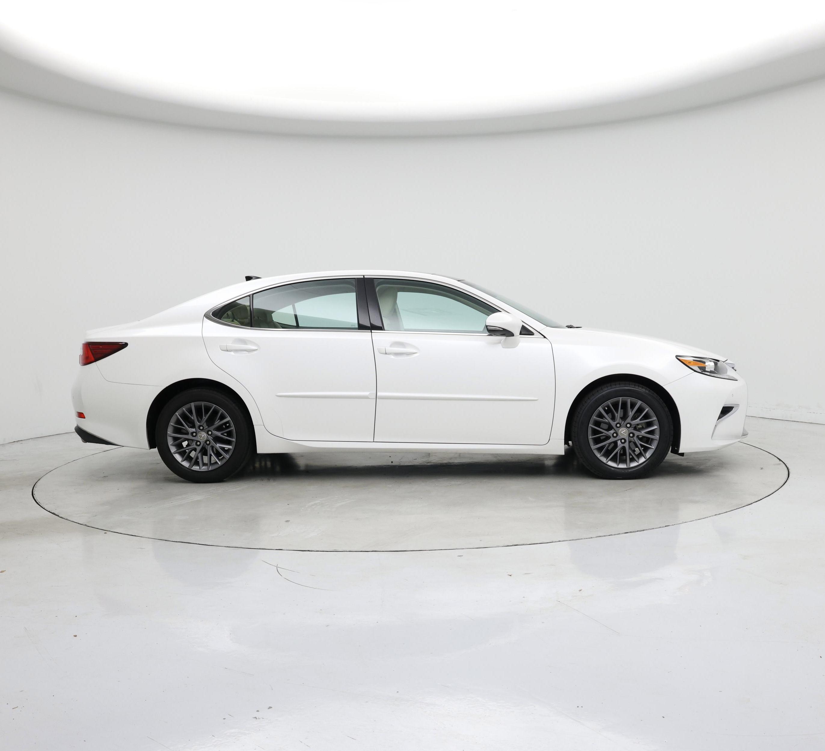 Thumbnail: 2018 Lexus ES - 7